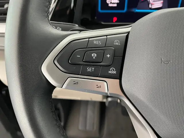 Volkswagen T7 Multivan VW T7 Multivan Business ÜH TDI Ansicht 15