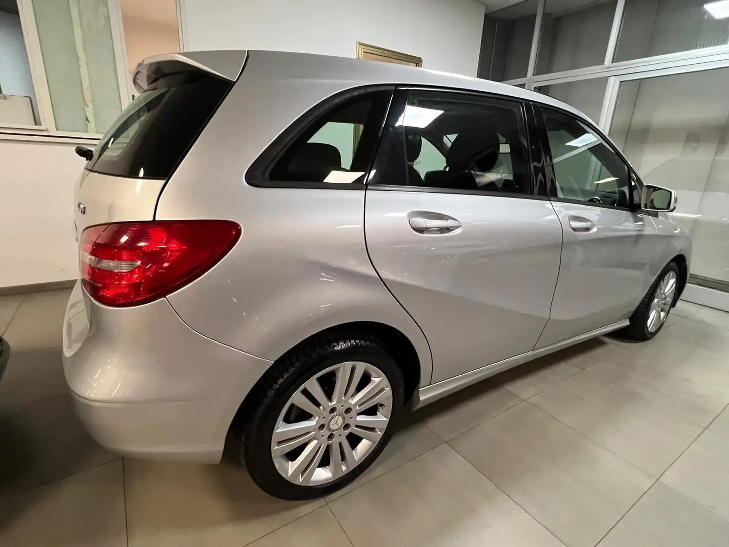 Mercedes-Benz B 180 cdi Premium - 2