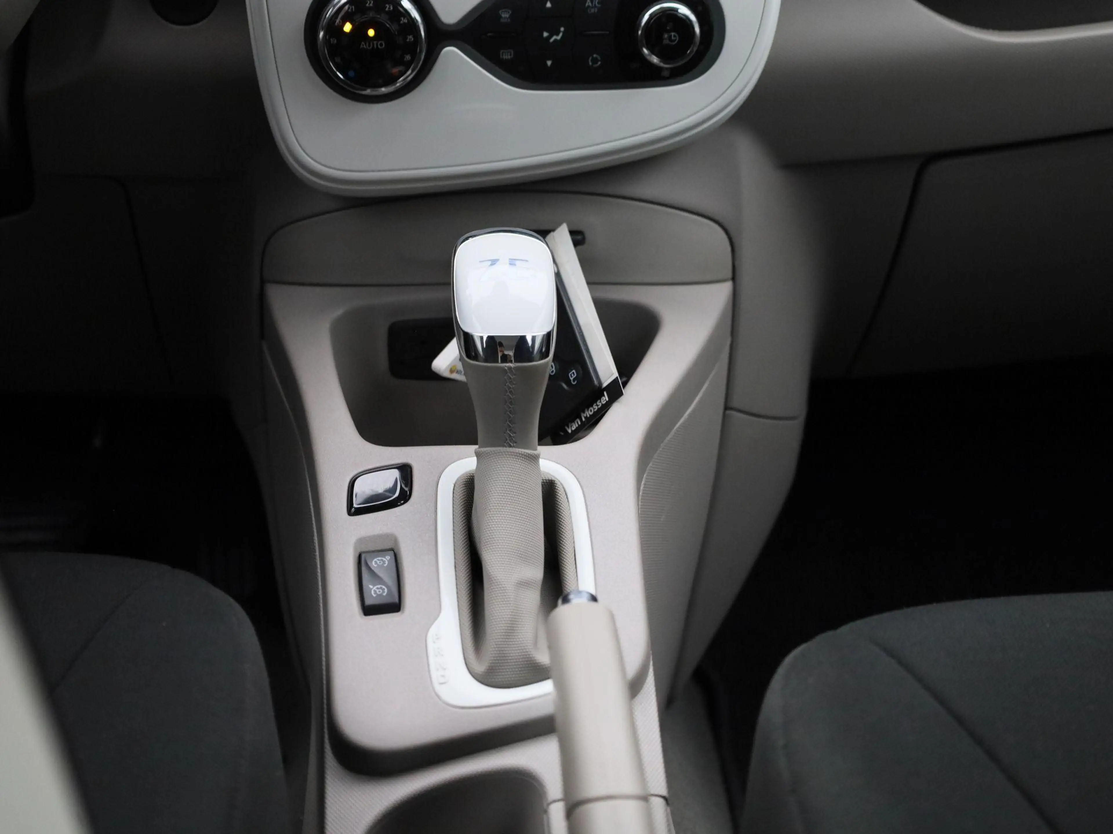 Renault ZOE R90 Life 41 kWh | WORDT VERWACHT | KOOPACCU | NAVI — photo 10