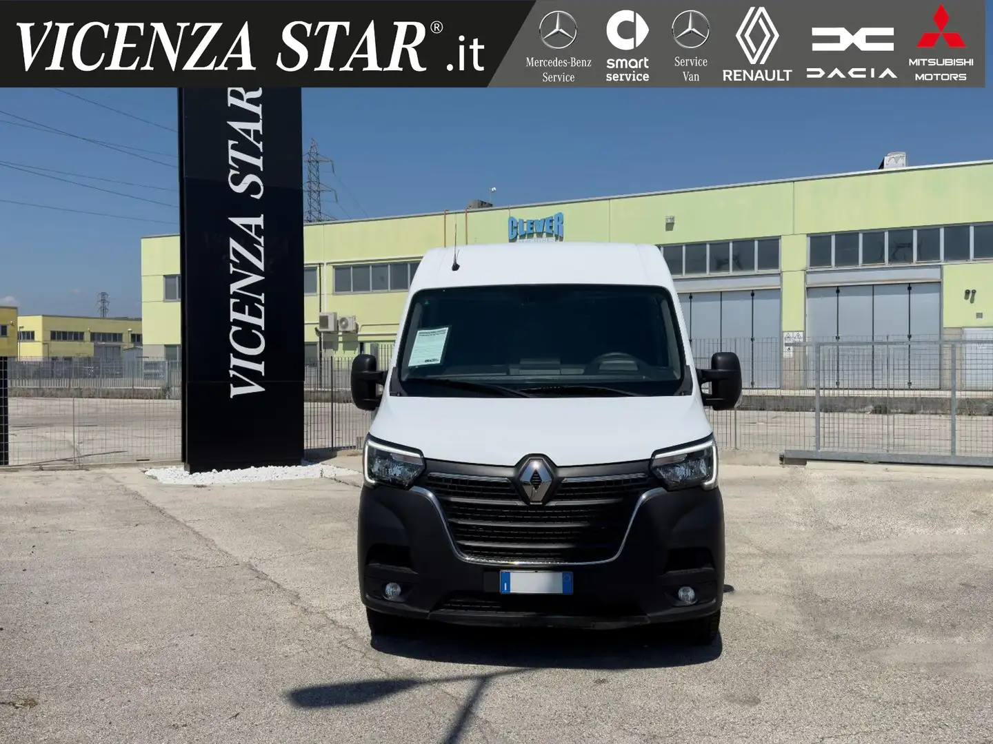 Renault Master T35 2.3 dCi 135 L2-H2 Furgone Ice Bianco - 2
