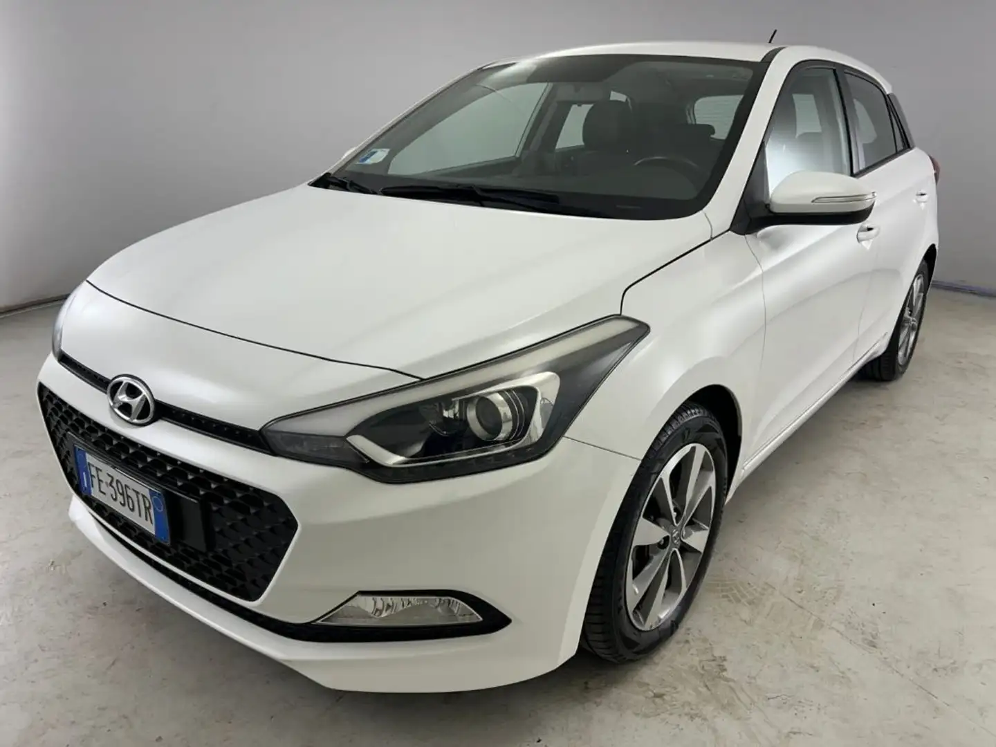 Hyundai i20 1.2 84 CV 5 porte Style Bianco - 1