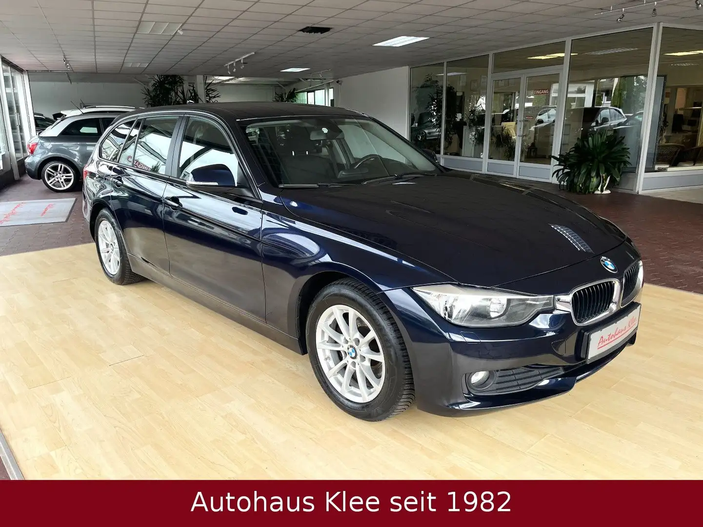 BMW 318 d Touring Steptronic *AHK*Tempomat*Bluetooth* Blau - 1