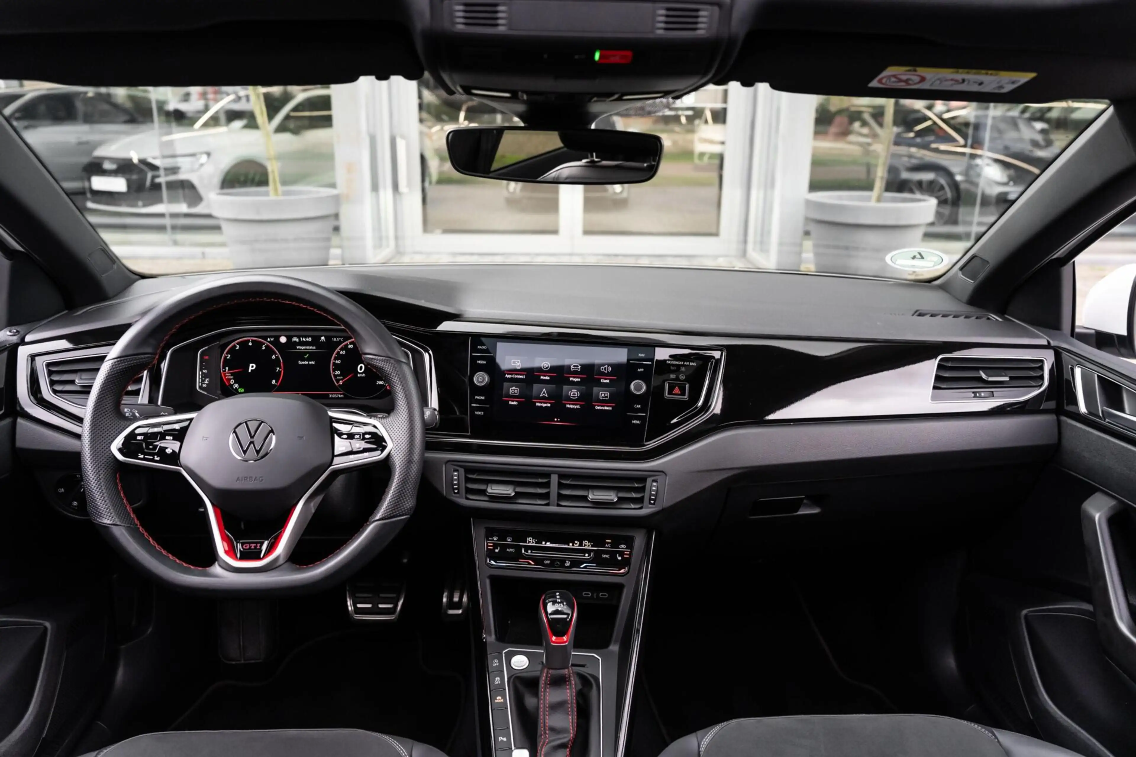 Volkswagen Polo GTI 2.0 TSI Pano DSG ACC Stoelverw — photo 14