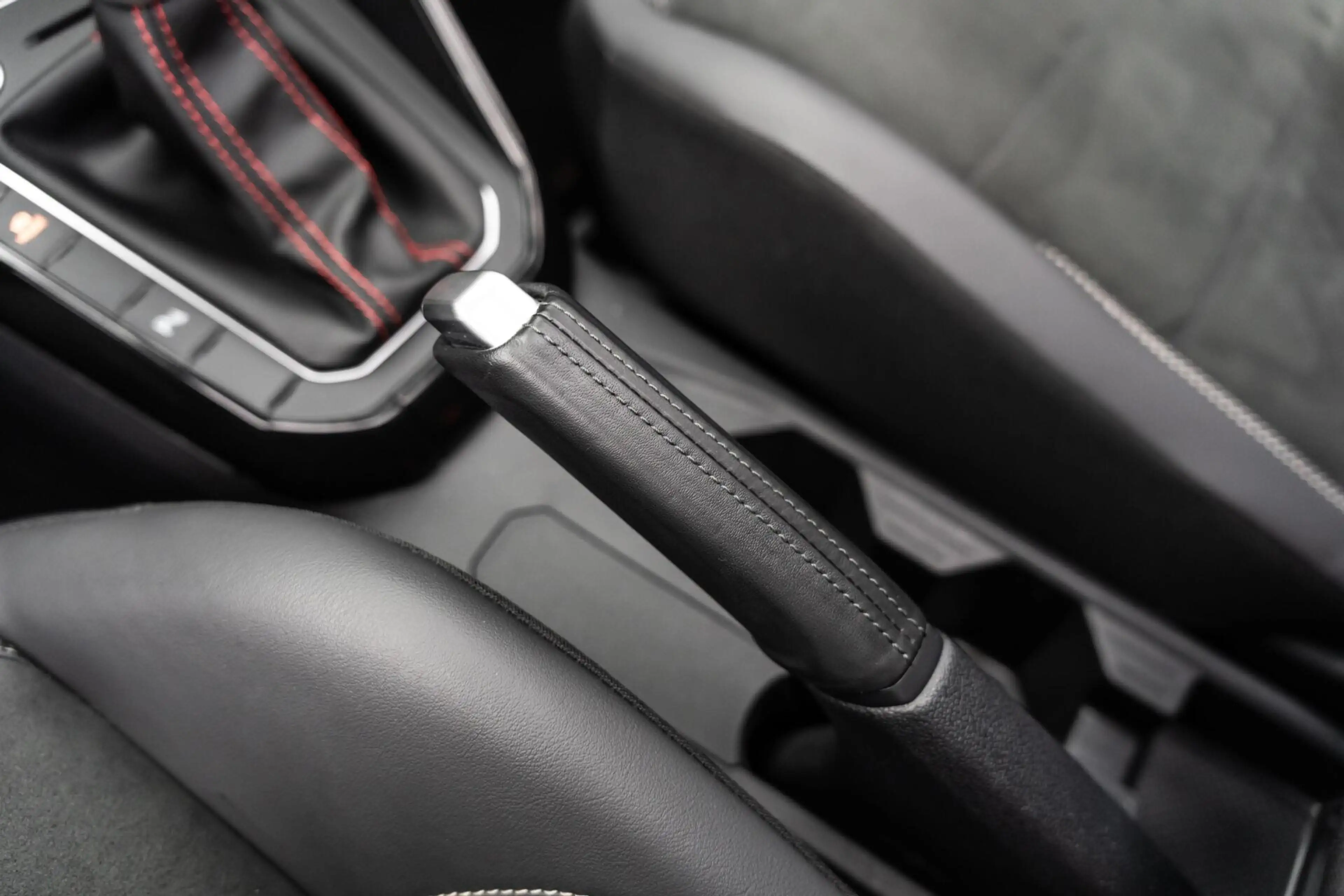 Volkswagen Polo GTI 2.0 TSI Pano DSG ACC Stoelverw — photo 33