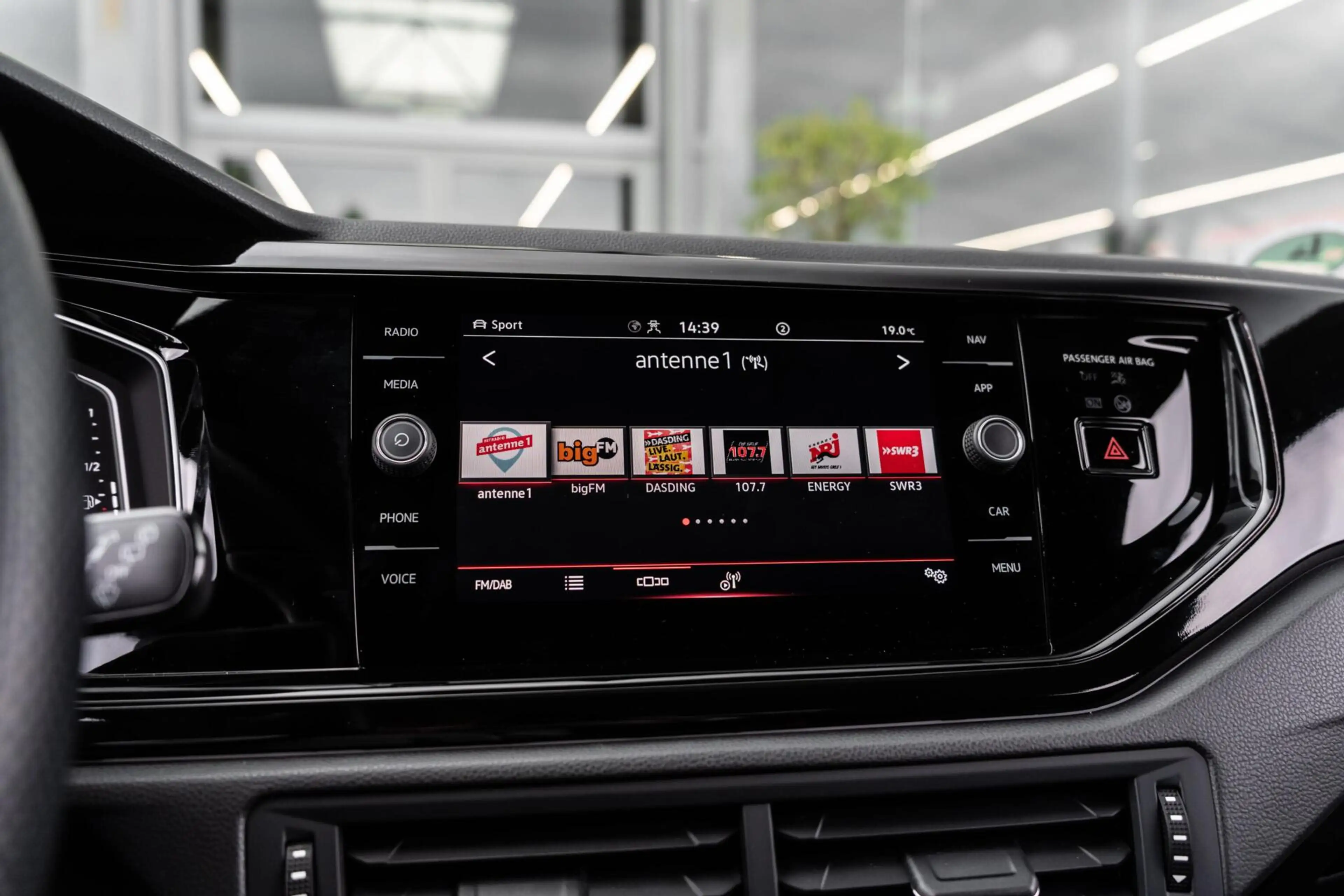Volkswagen Polo GTI 2.0 TSI Pano DSG ACC Stoelverw — photo 38