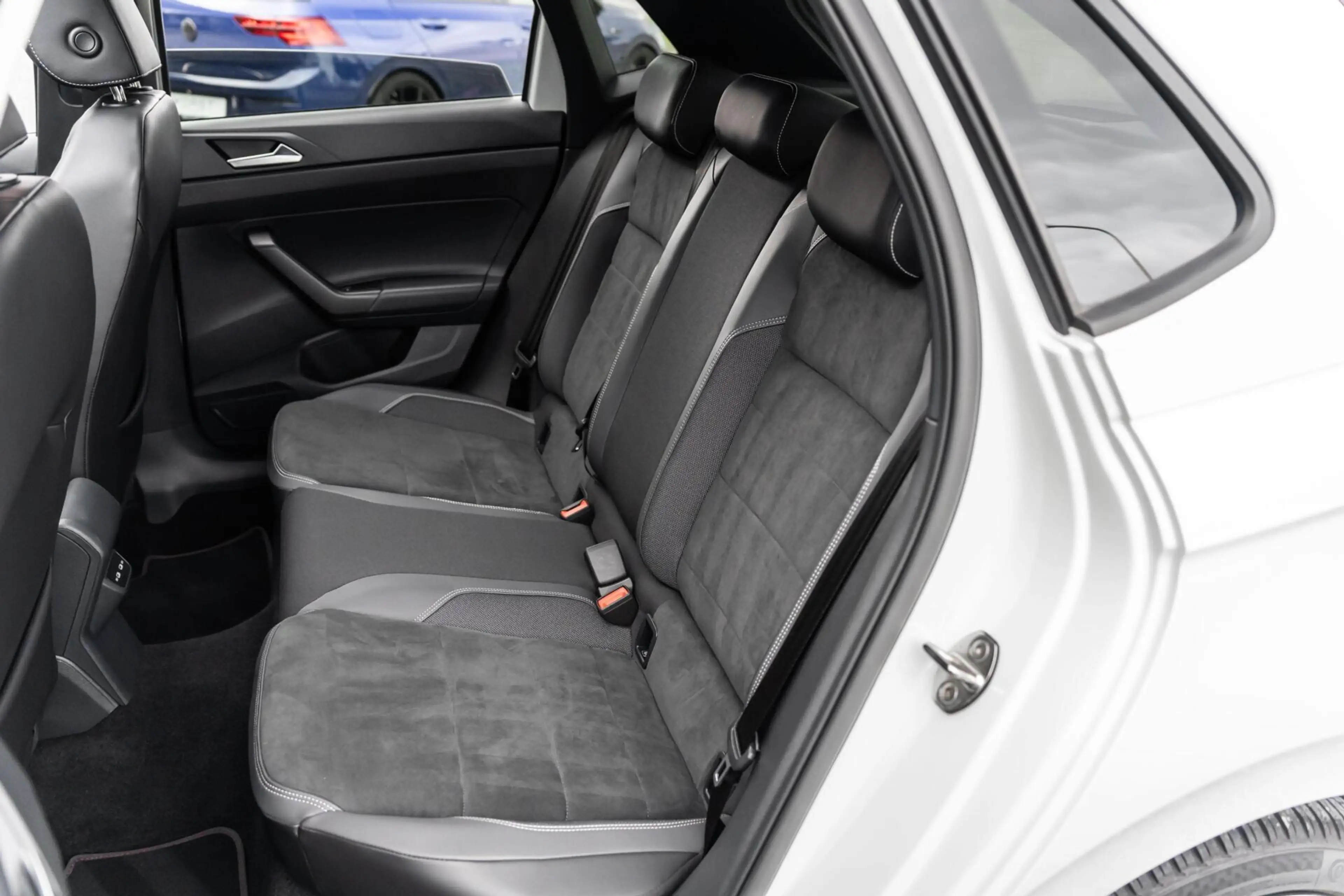 Volkswagen Polo GTI 2.0 TSI Pano DSG ACC Stoelverw — photo 22