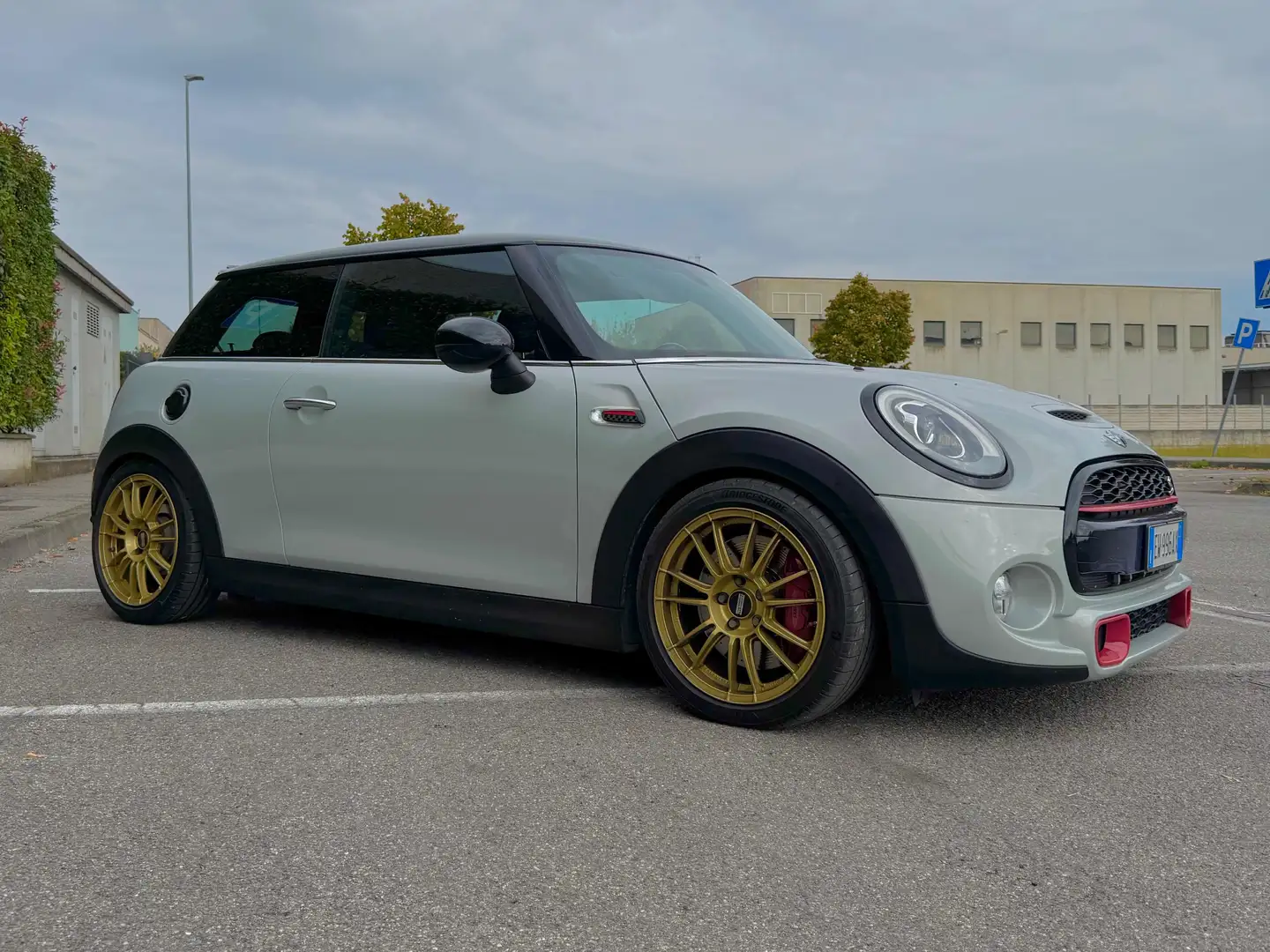 MINI Cooper S Mini IV F55-F56 2014 2.0 3p auto Білий - 2