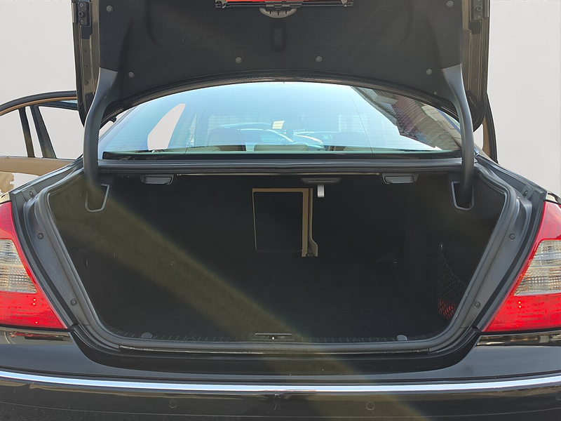 Mercedes-Benz E 220 CDI Avantgarde — photo 9
