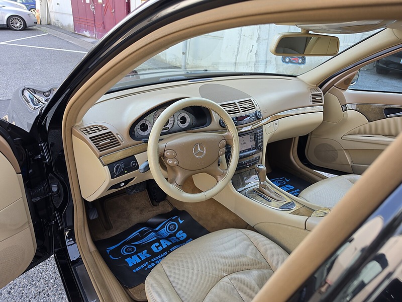 Mercedes-Benz E 220 CDI Avantgarde — photo 15