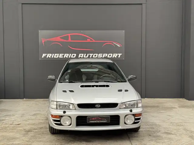 Subaru Impreza Berlina 2.0 turbo 4wd