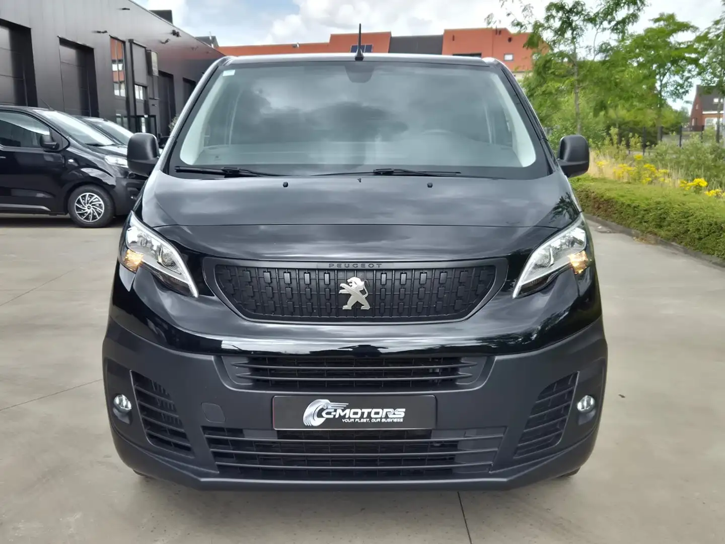 Peugeot Expert L2 1.5 BlueHDi 120 MAN6 3pl GPS/Carplay/Camera Noir - 2