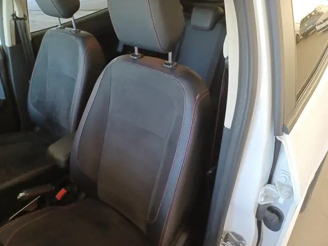 Ford Ecosport view 9