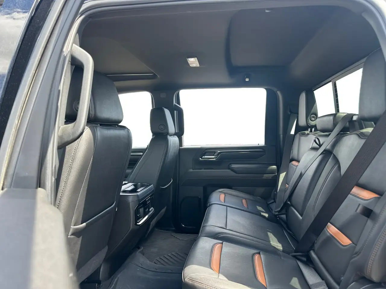 GMC Sierra 3500HD photo GMC Sierra 3500HD