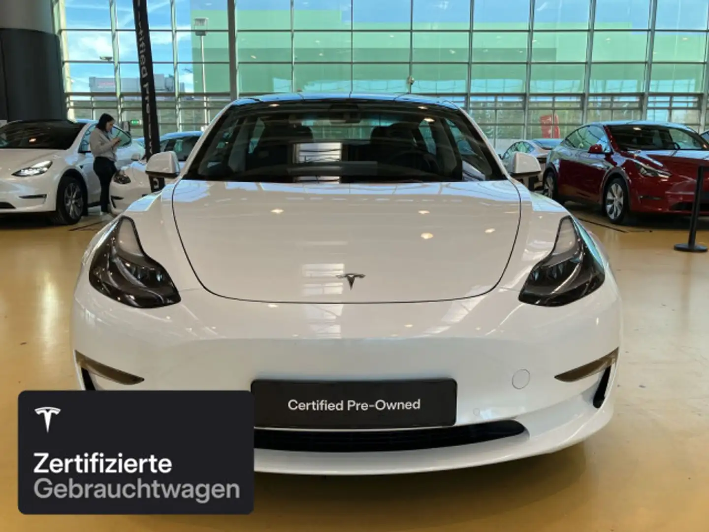 Tesla Model 3 Performance Weiß - 2