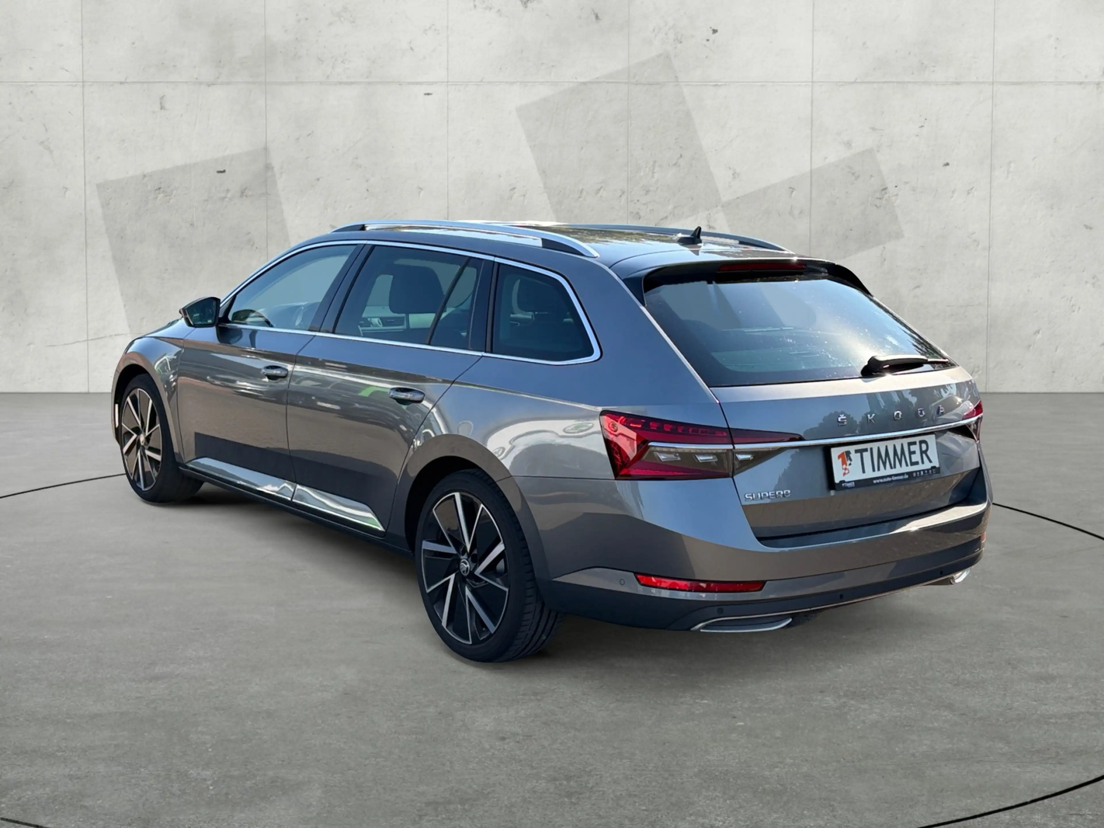Skoda Superb Combi 2.0 TDI DSG L&K +AHK +360° +CANTON +STHZ +M — photo 4
