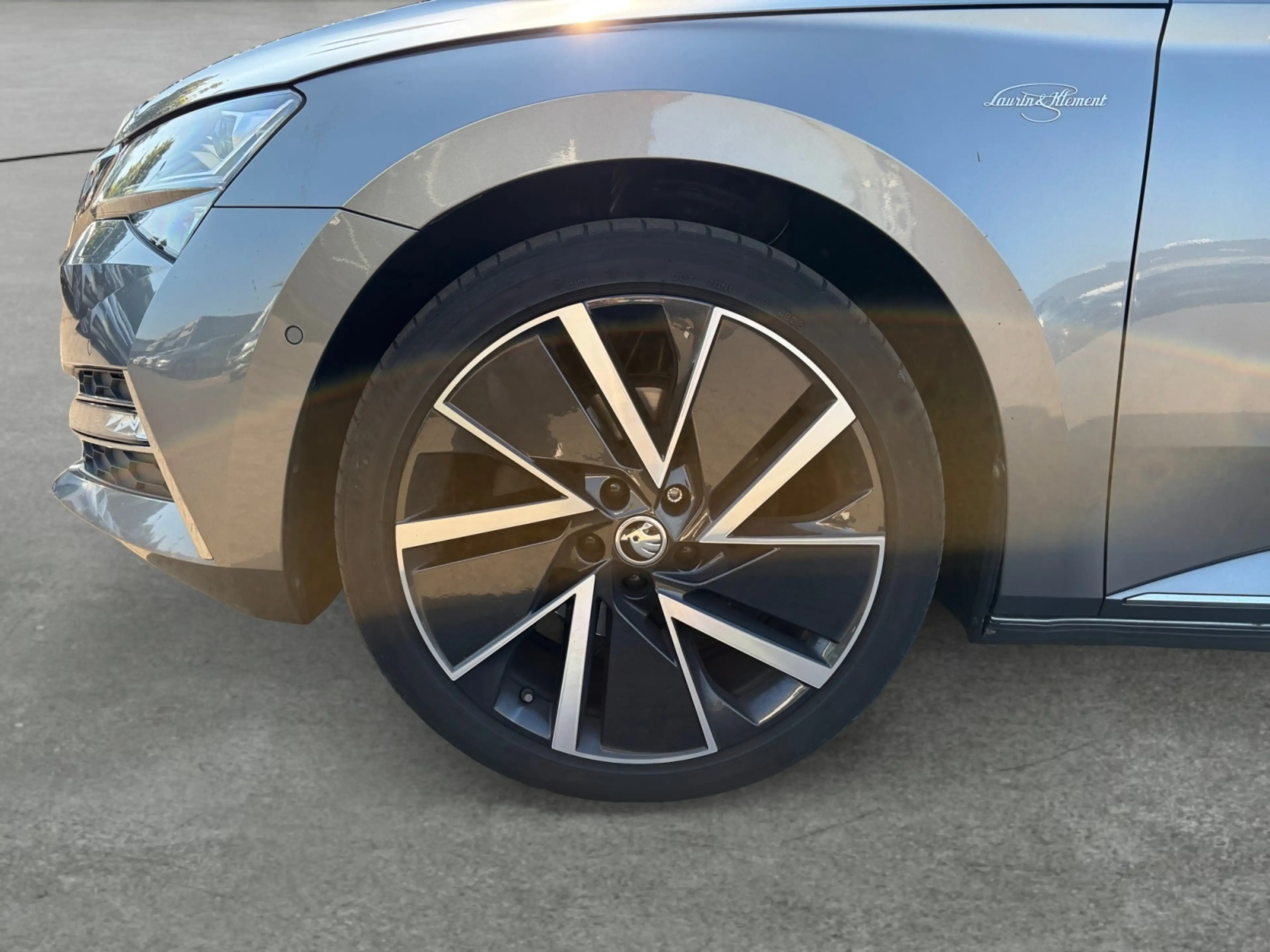 Skoda Superb Combi 2.0 TDI DSG L&K +AHK +360° +CANTON +STHZ +M — photo 10