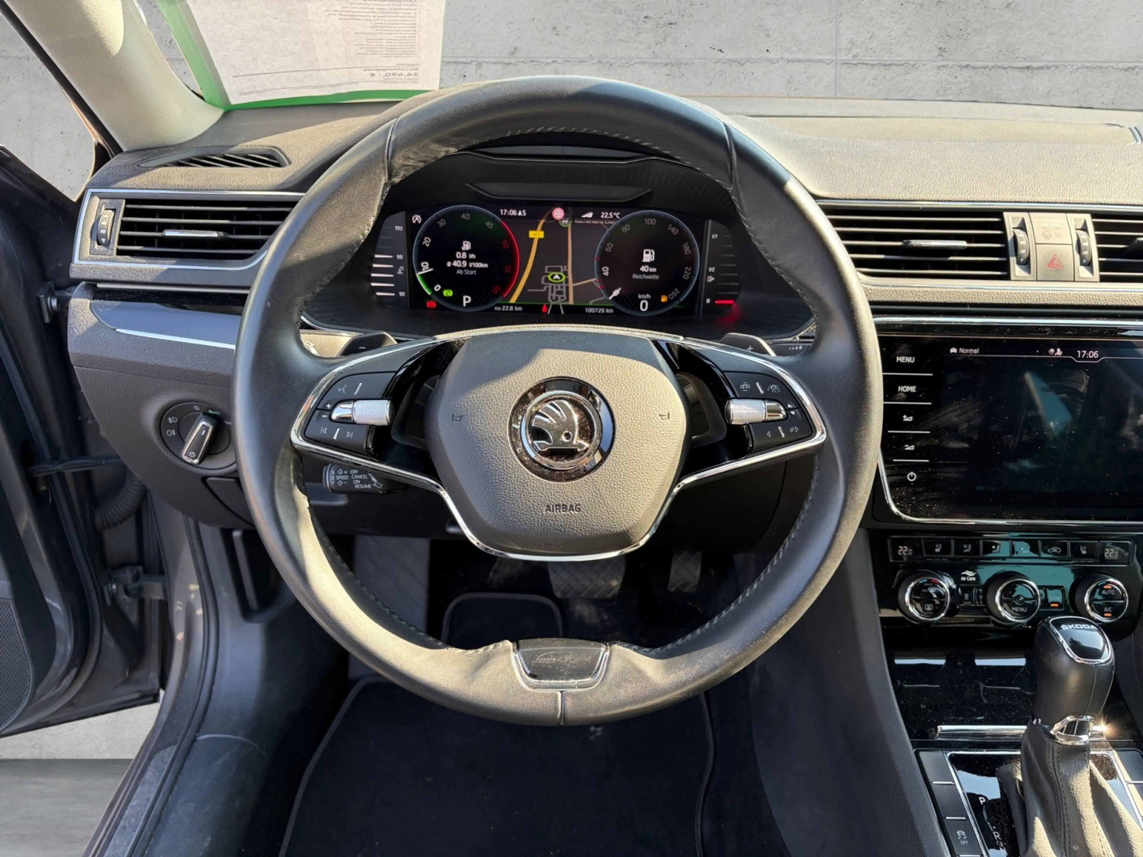 Skoda Superb Combi 2.0 TDI DSG L&K +AHK +360° +CANTON +STHZ +M — photo 12