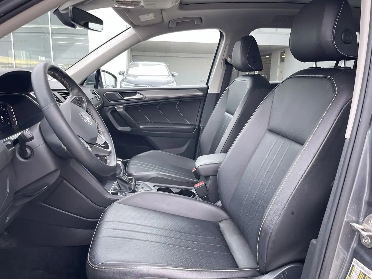 Volkswagen Tiguan снимка Volkswagen Tiguan