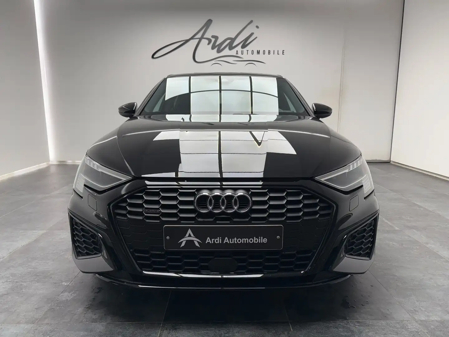 Audi A3 Sportback TFSI Quattro S line tronic*4 000KM* Zwart - 2