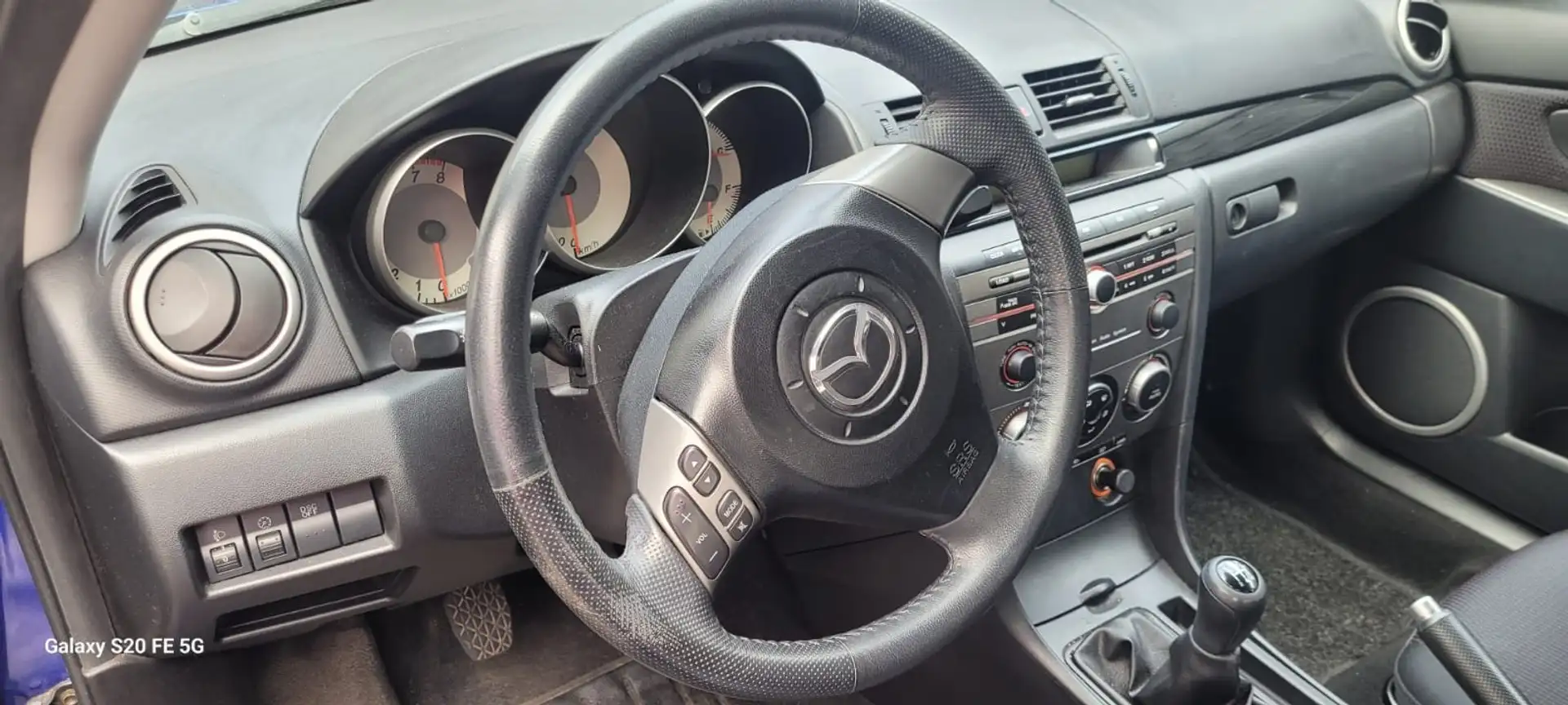 Mazda 3 3 1.6 Sport Active Azul - 2