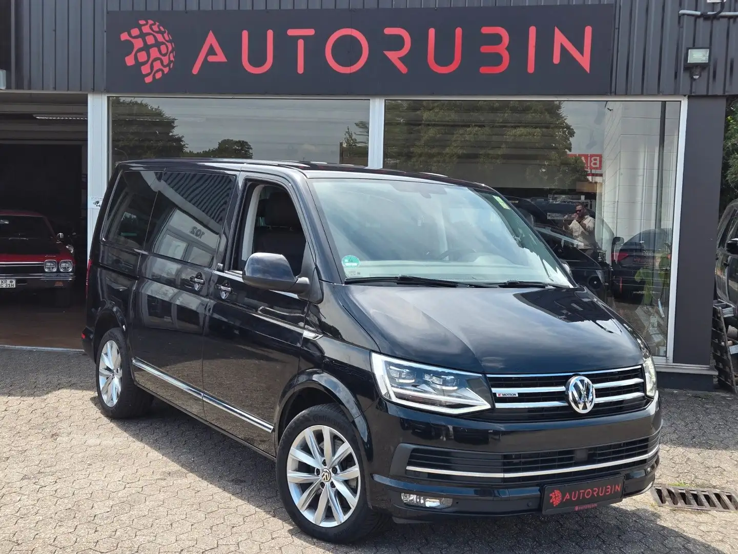 Volkswagen T6 Multivan Generation Six 4Motin LED/AHK/LEDER Schwarz - 1