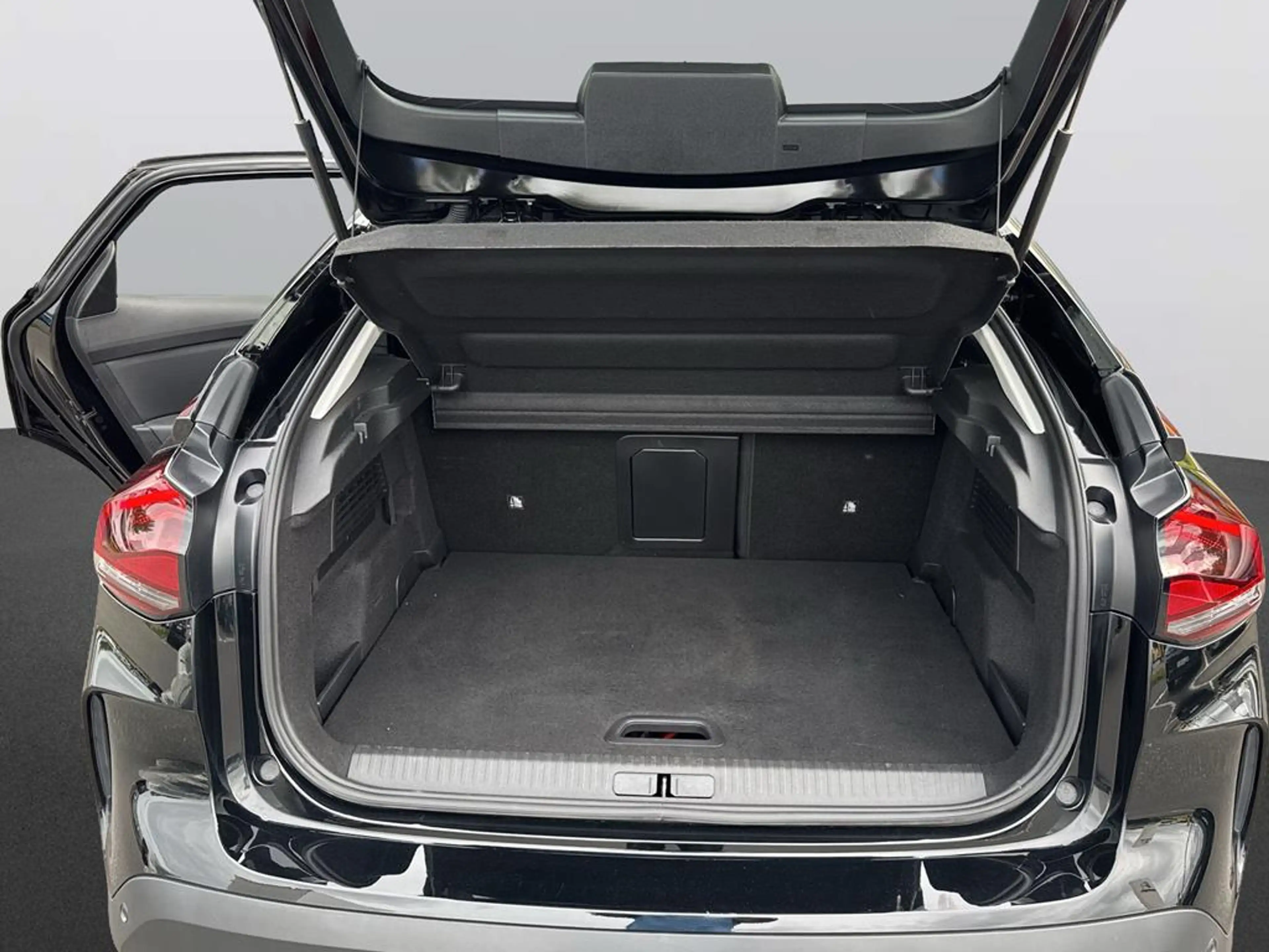 Citroen C4 e-C4 (136 PS) Shine — photo 12