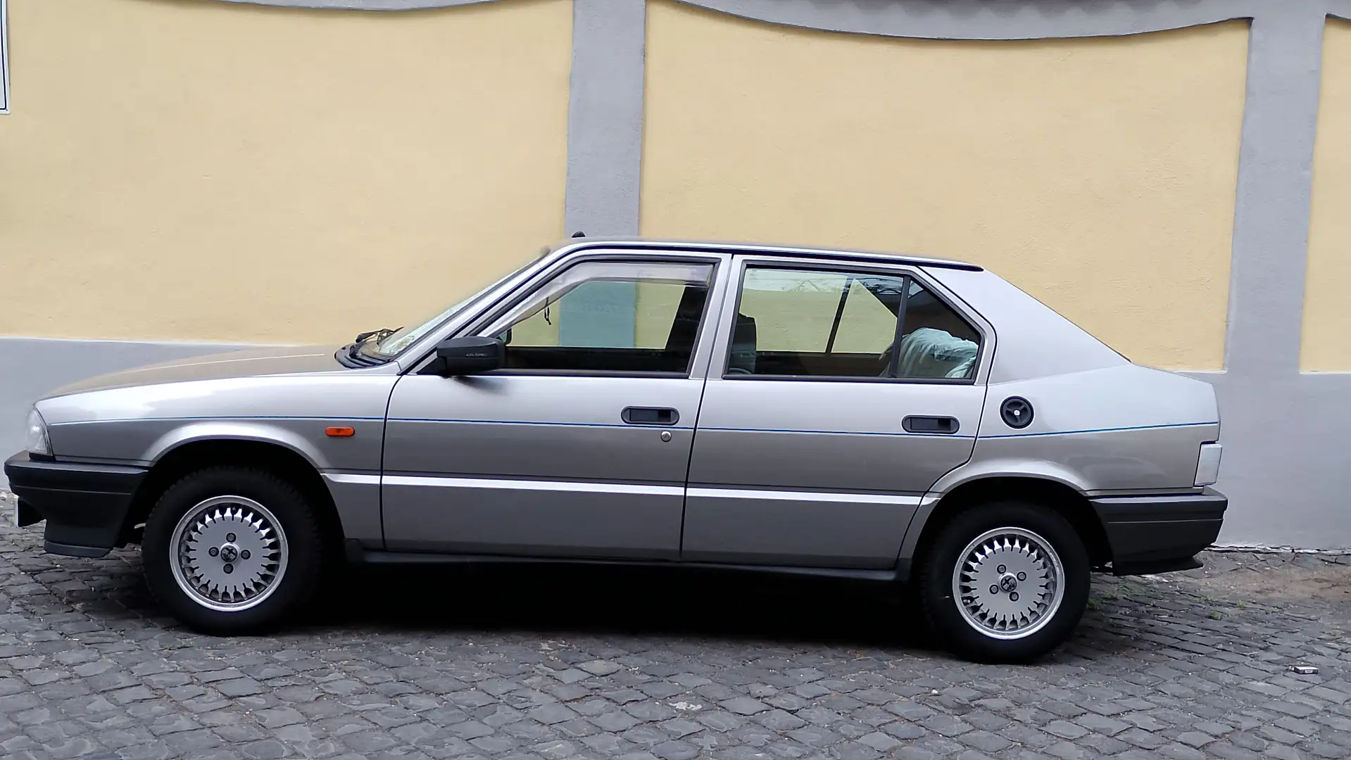 Alfa Romeo 33 33 1.3 Blueline Stříbrná - 1