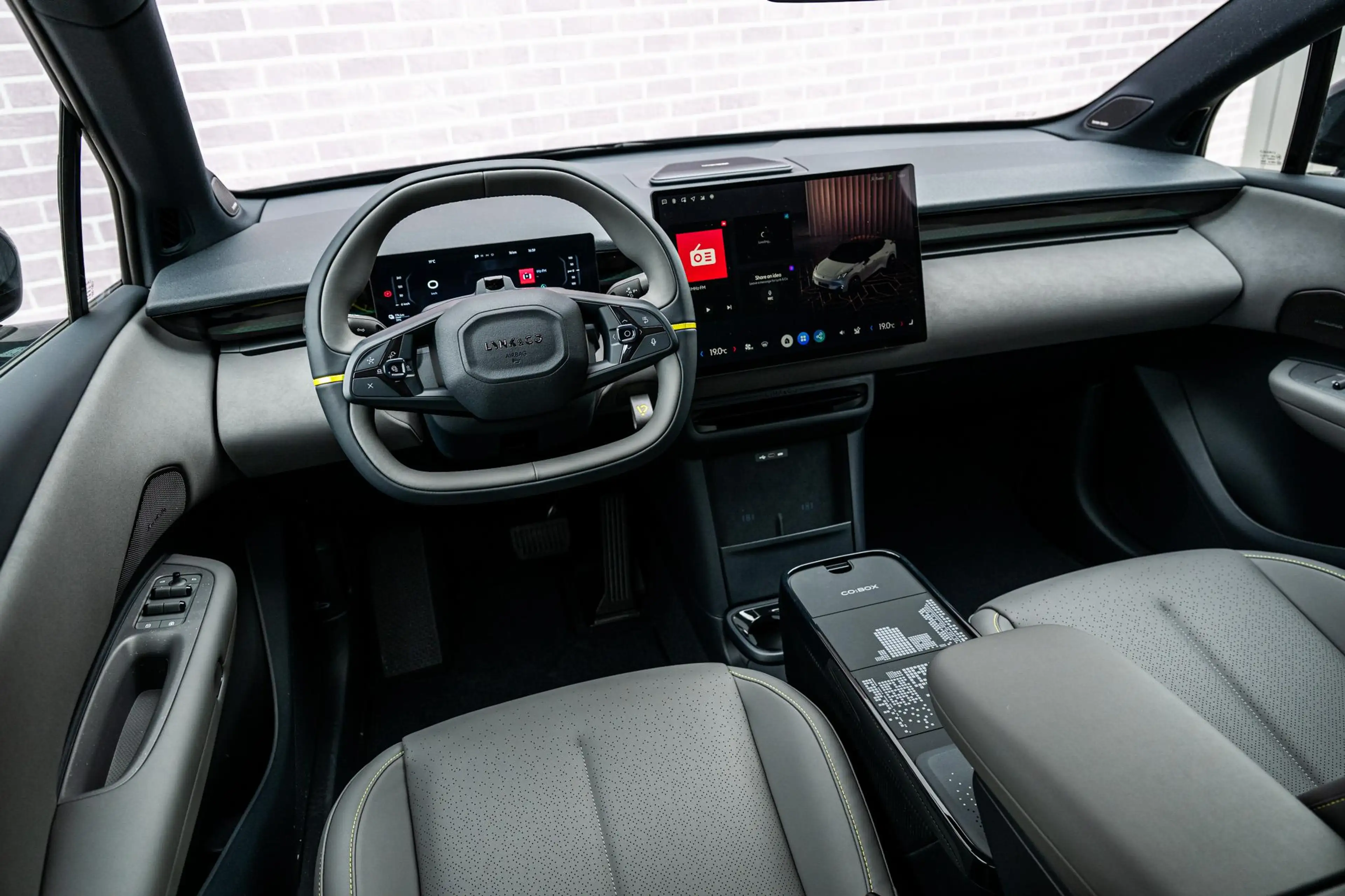 Lynk & Co 02 More 66 kWh | Panoramadak | 360 camera | Harman Ka — photo 11