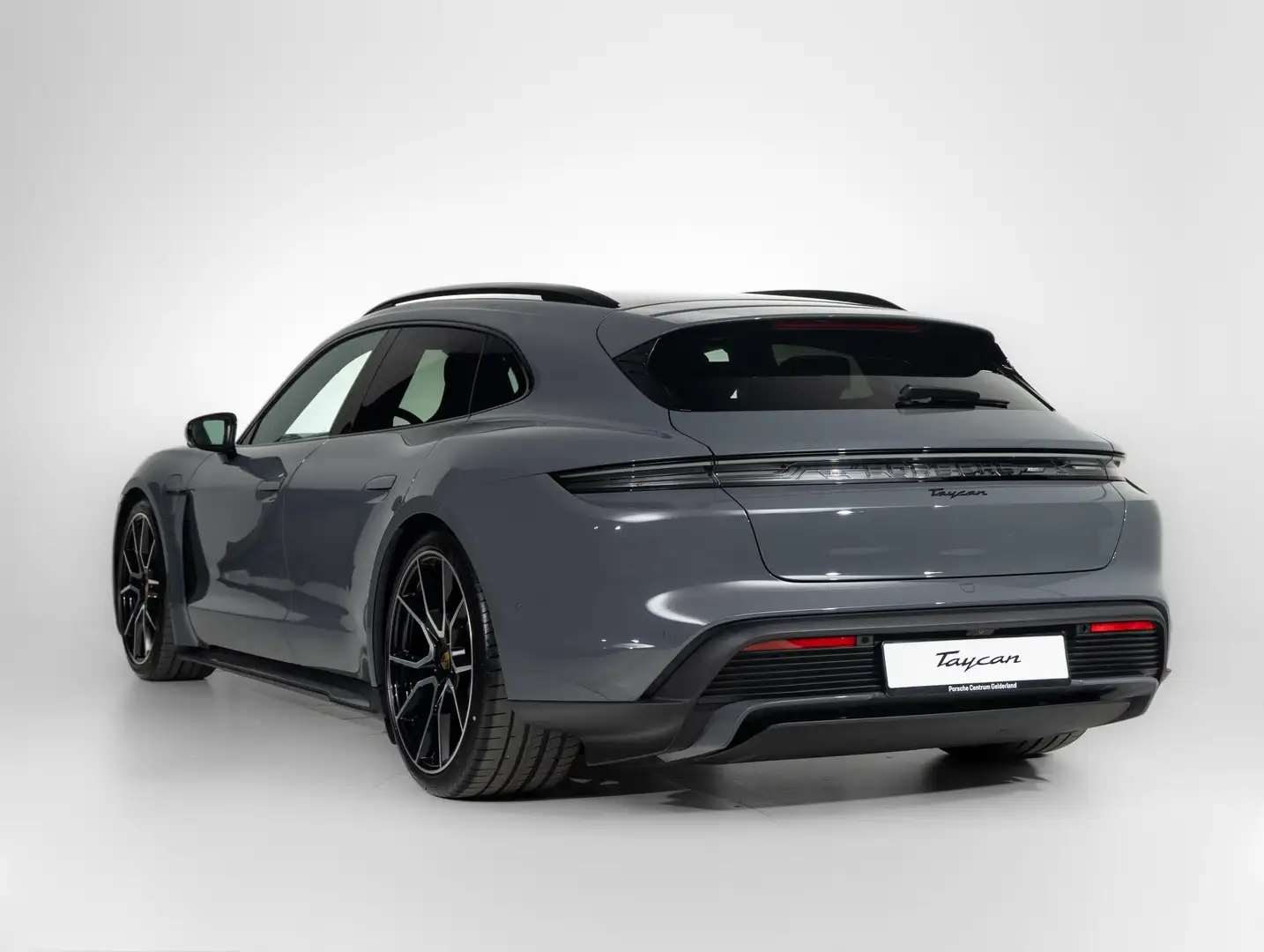 Porsche Taycan Sport Turismo Black Edition Grau - 2