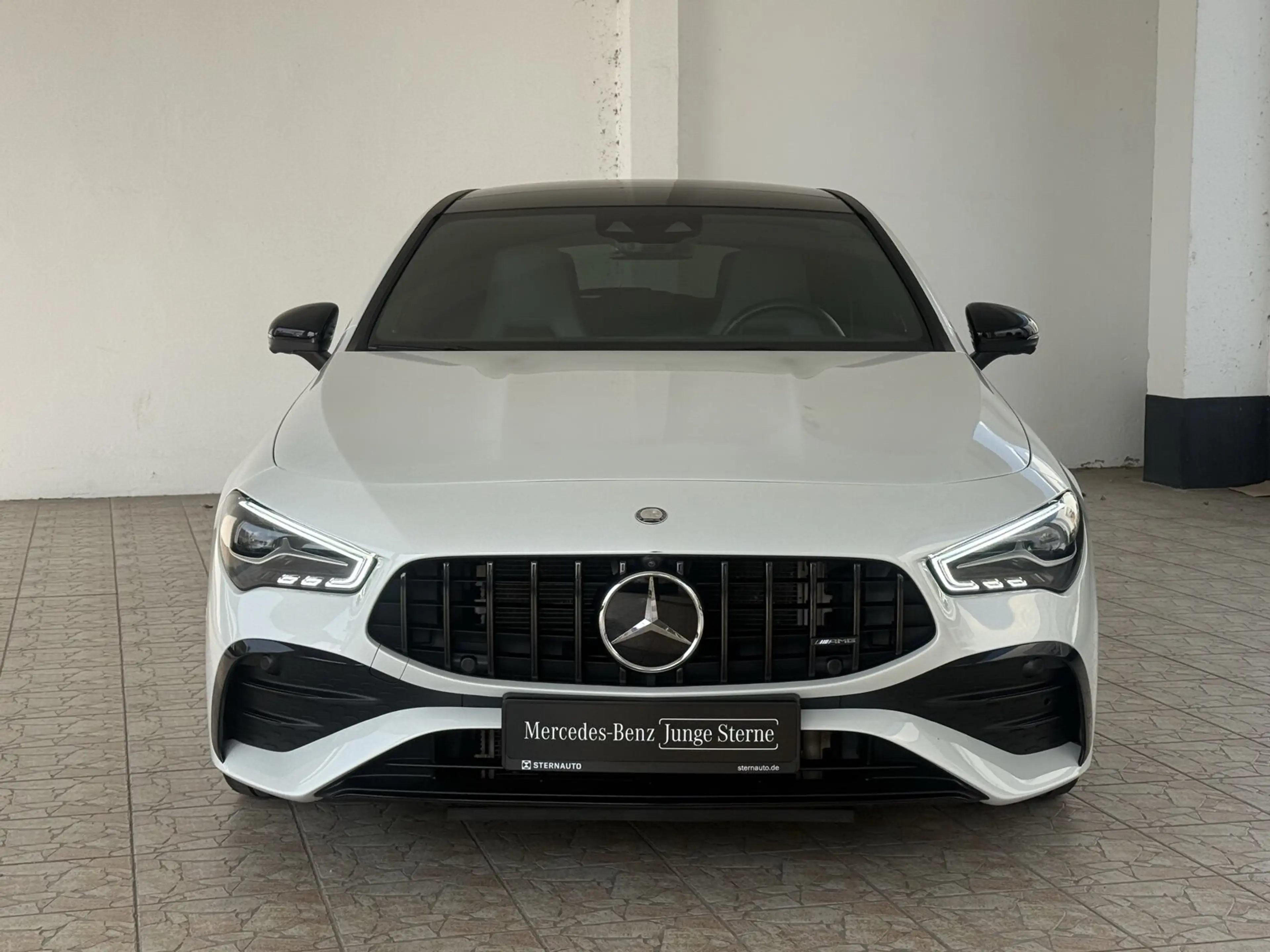 Mercedes-Benz CLA 35 AMG CLA 35 4M SB Premium Pano Burmester Distro Night — photo 2