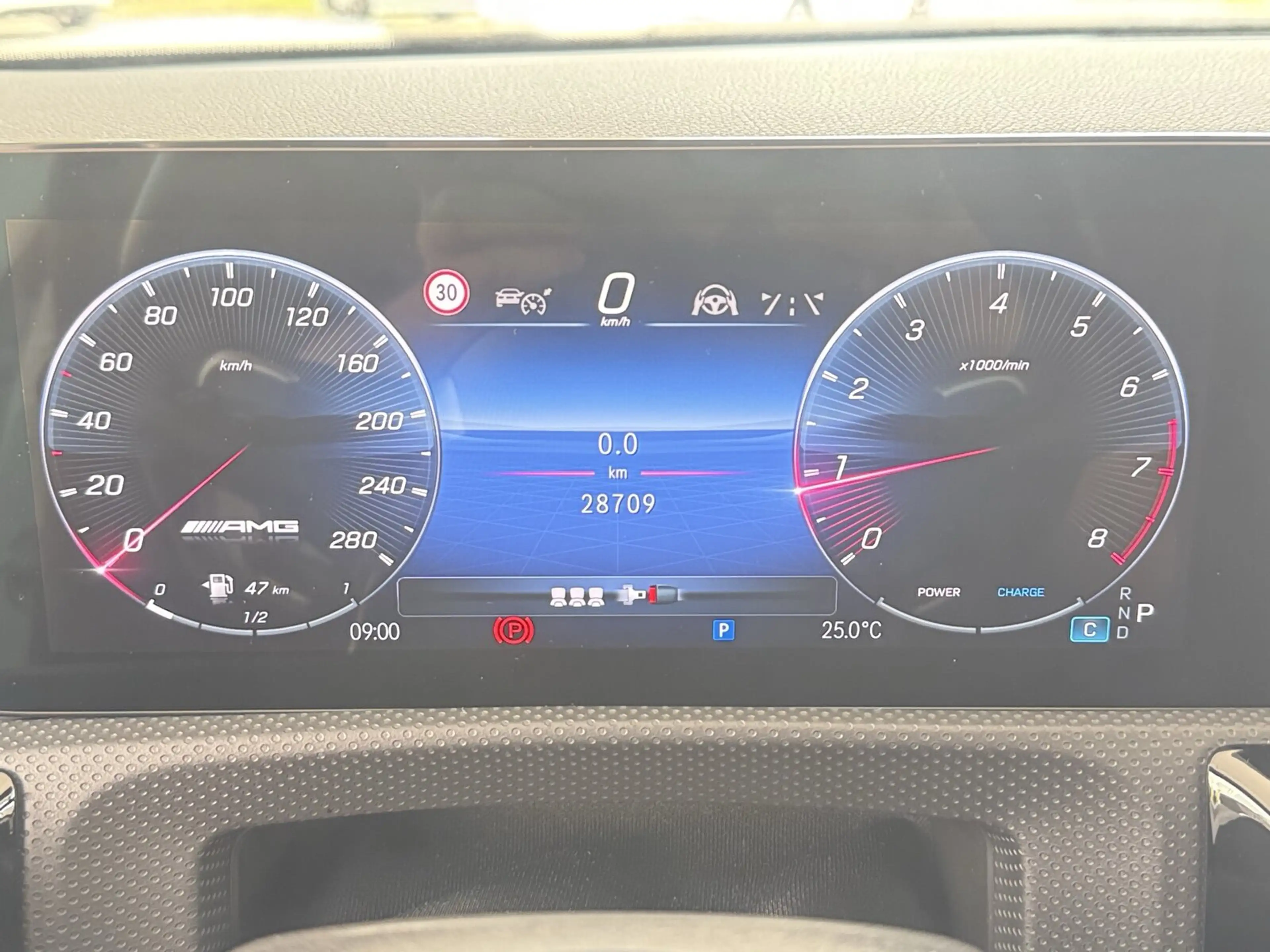 Mercedes-Benz CLA 35 AMG CLA 35 4M SB Premium Pano Burmester Distro Night — photo 14