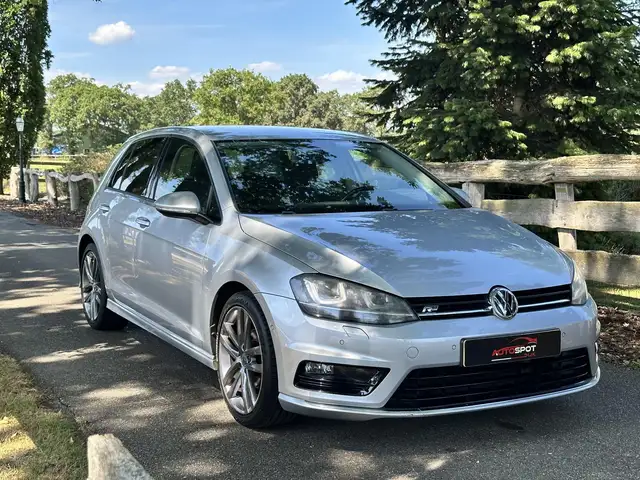 Volkswagen Golf view 8