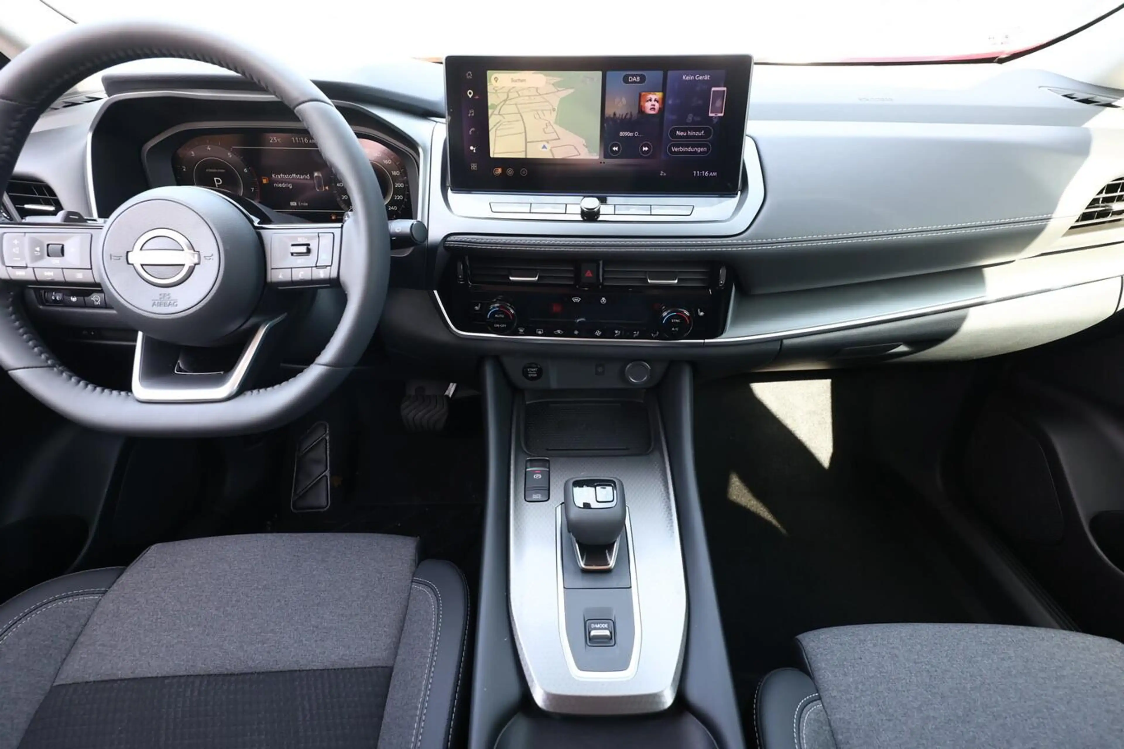 Nissan Qashqai AT N-Connecta Nav SHZ PrivG LED ACC LHZ 116 kW ... — photo 8