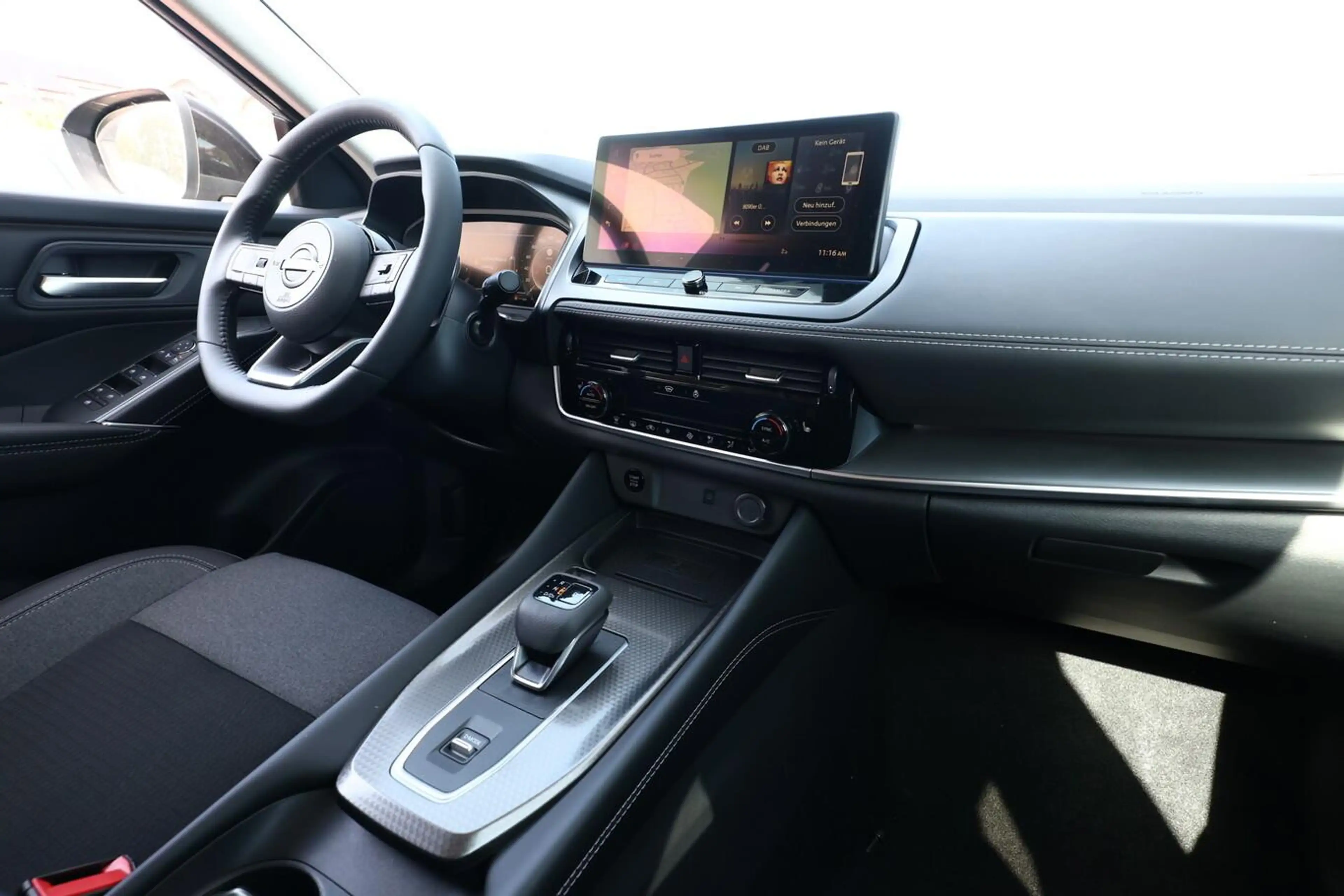 Nissan Qashqai AT N-Connecta Nav SHZ PrivG LED ACC LHZ 116 kW ... — photo 9