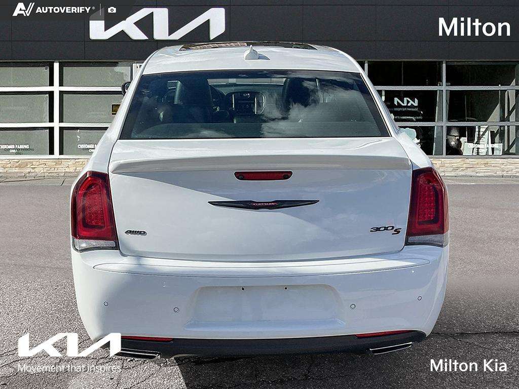 2023 Chrysler 300
