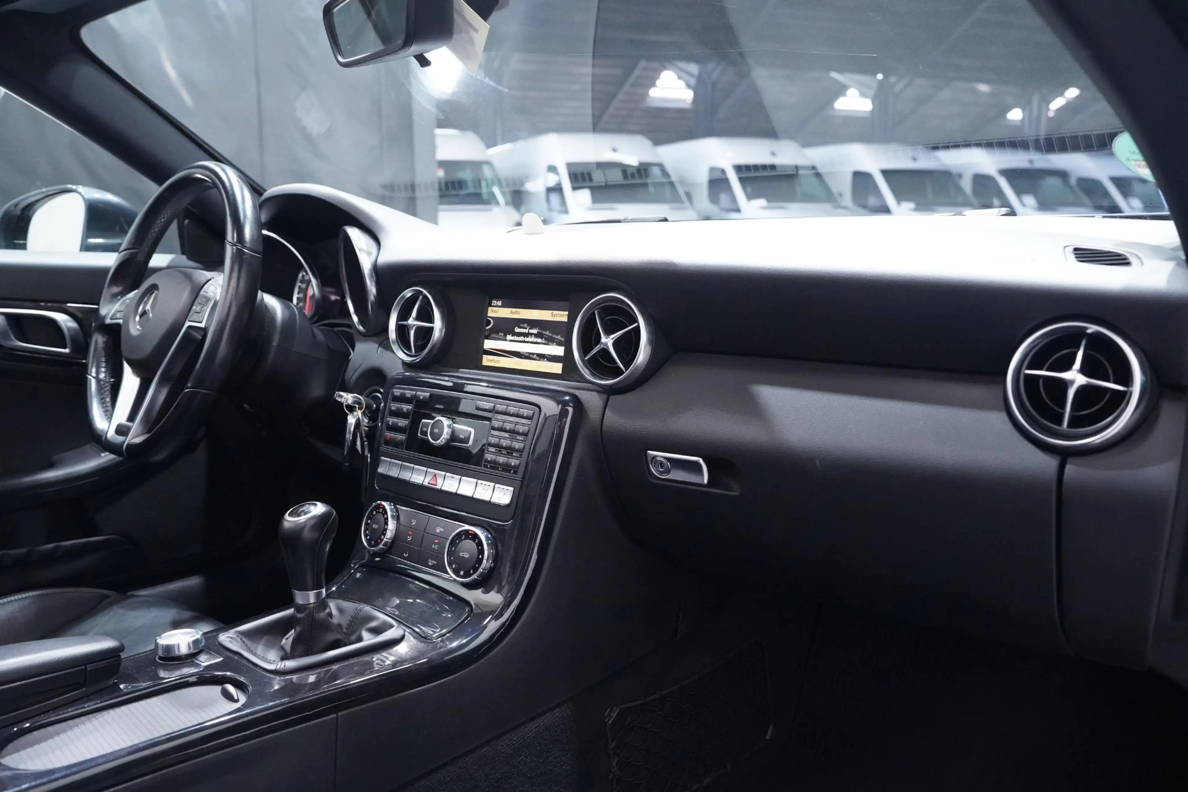 Mercedes-Benz SLK 200 navigatie lederen-bekleding stoelverwarming electr — photo 43