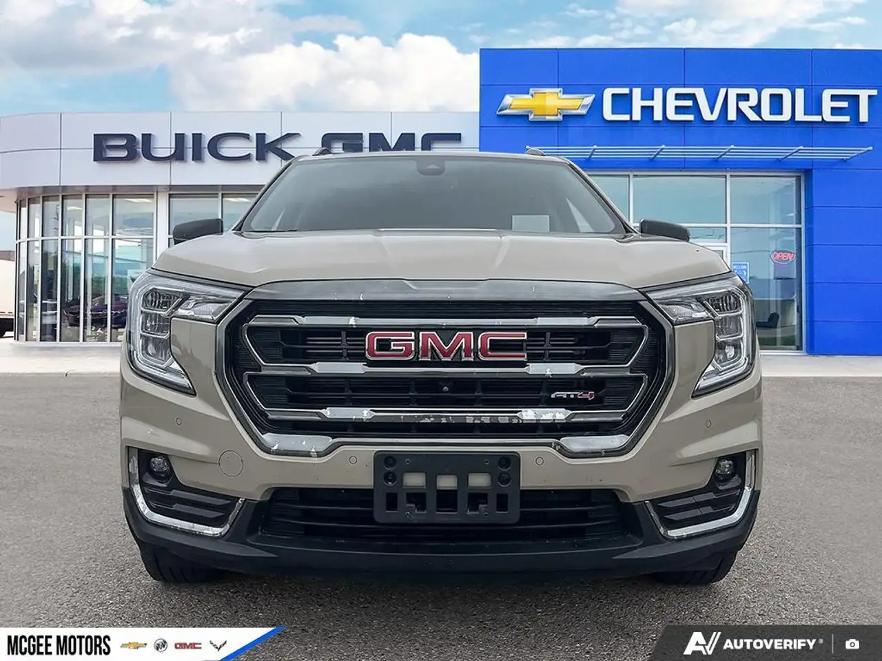 GMC Terrain photo GMC Terrain