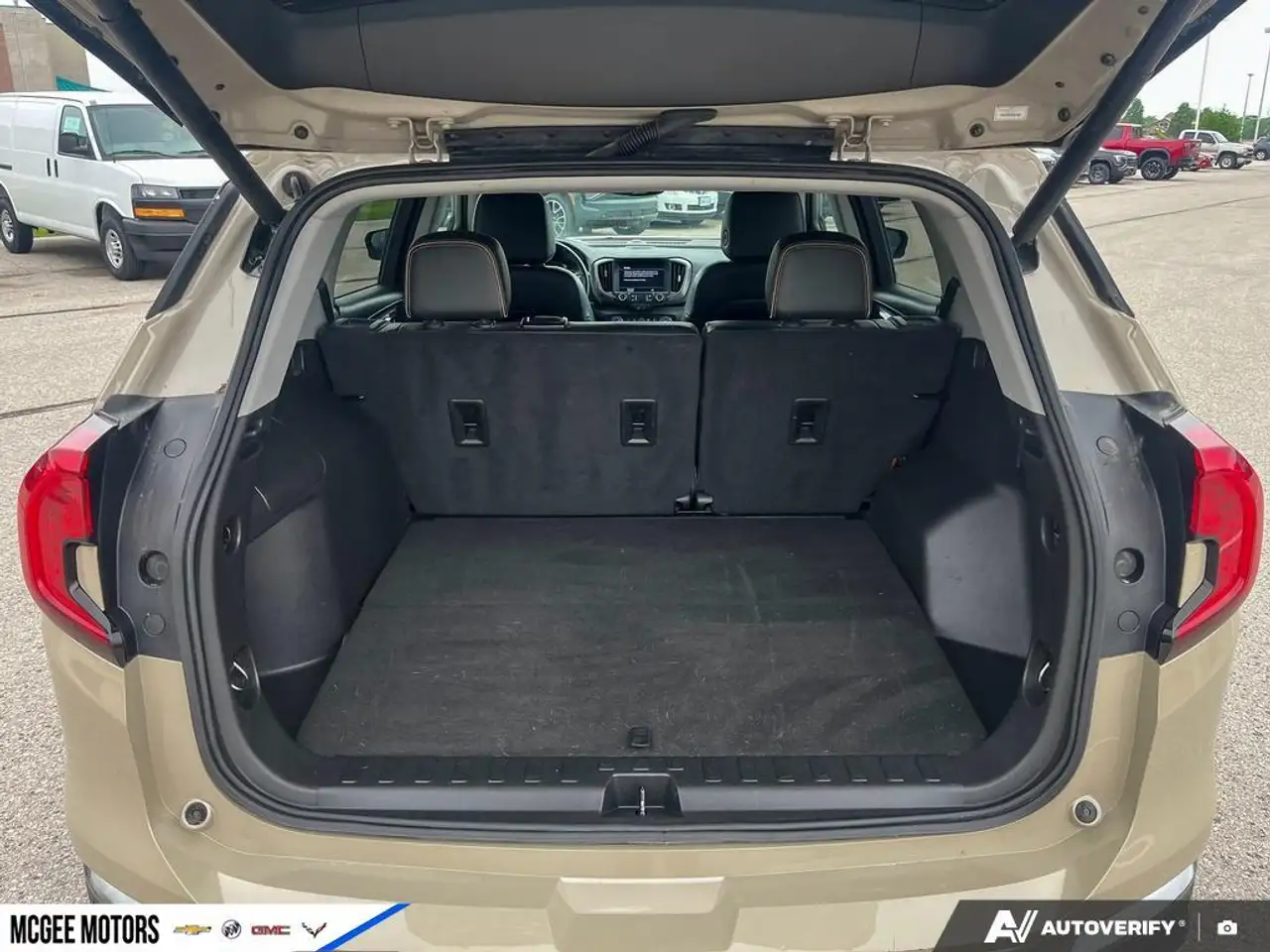 GMC Terrain photo GMC Terrain