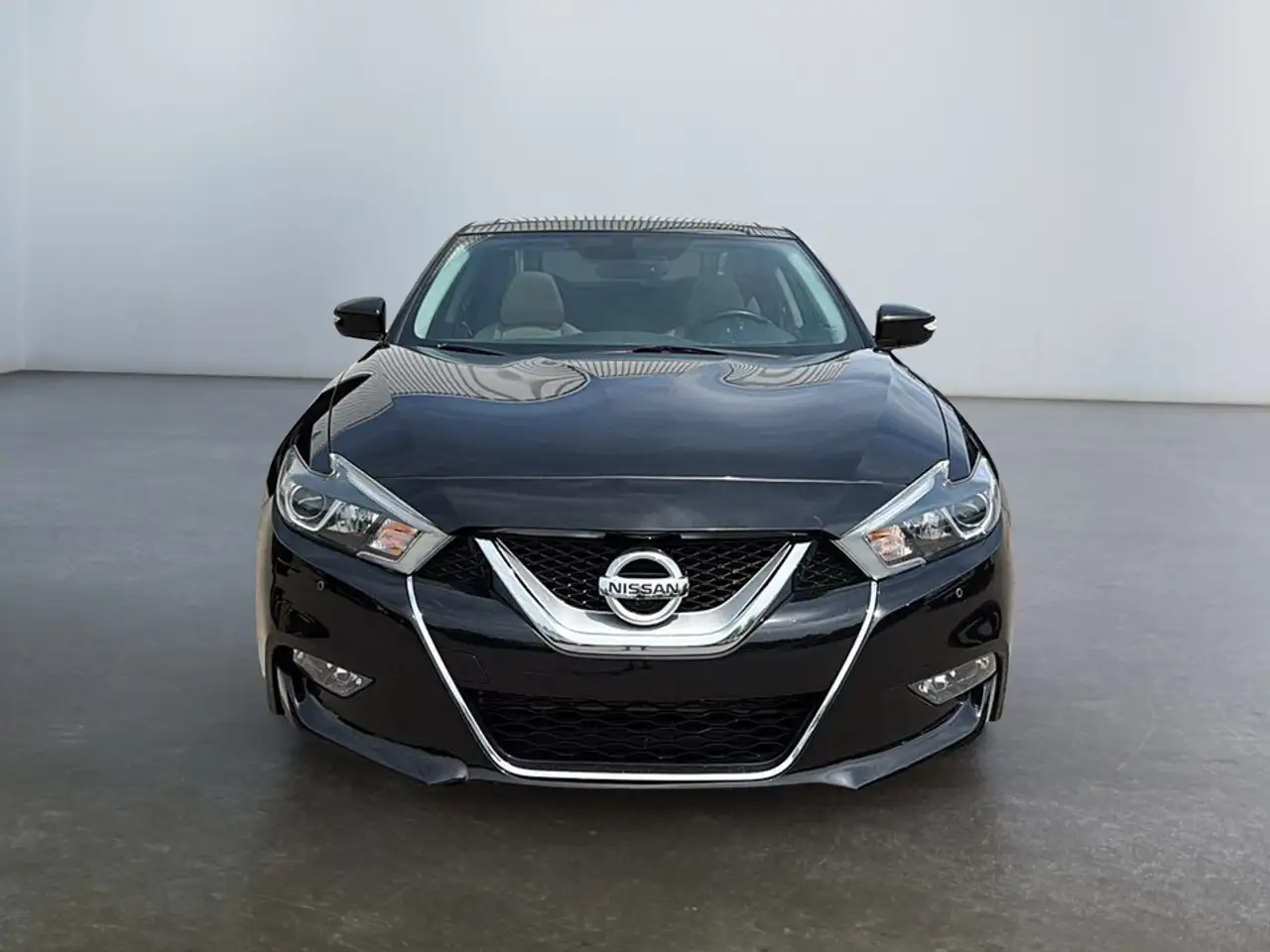 Nissan Maxima photo Nissan Maxima