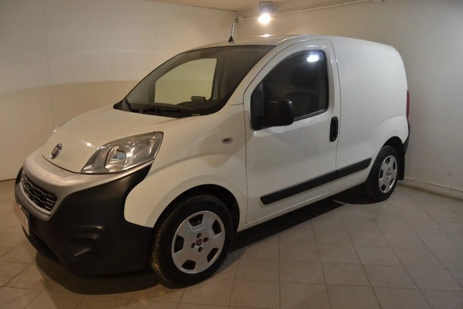 Fiat Fiorino 1.3 MJT 95CV Cargo SX EURO 6D Blanc - 1