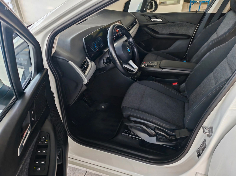 BMW 218 218d Aut. Active Tourer KAMERA HiFi  1.Hand — photo 9