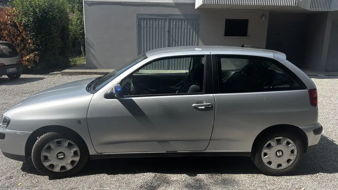 SEAT Ibiza 3p 1.6 Signo c/clima, foto 4