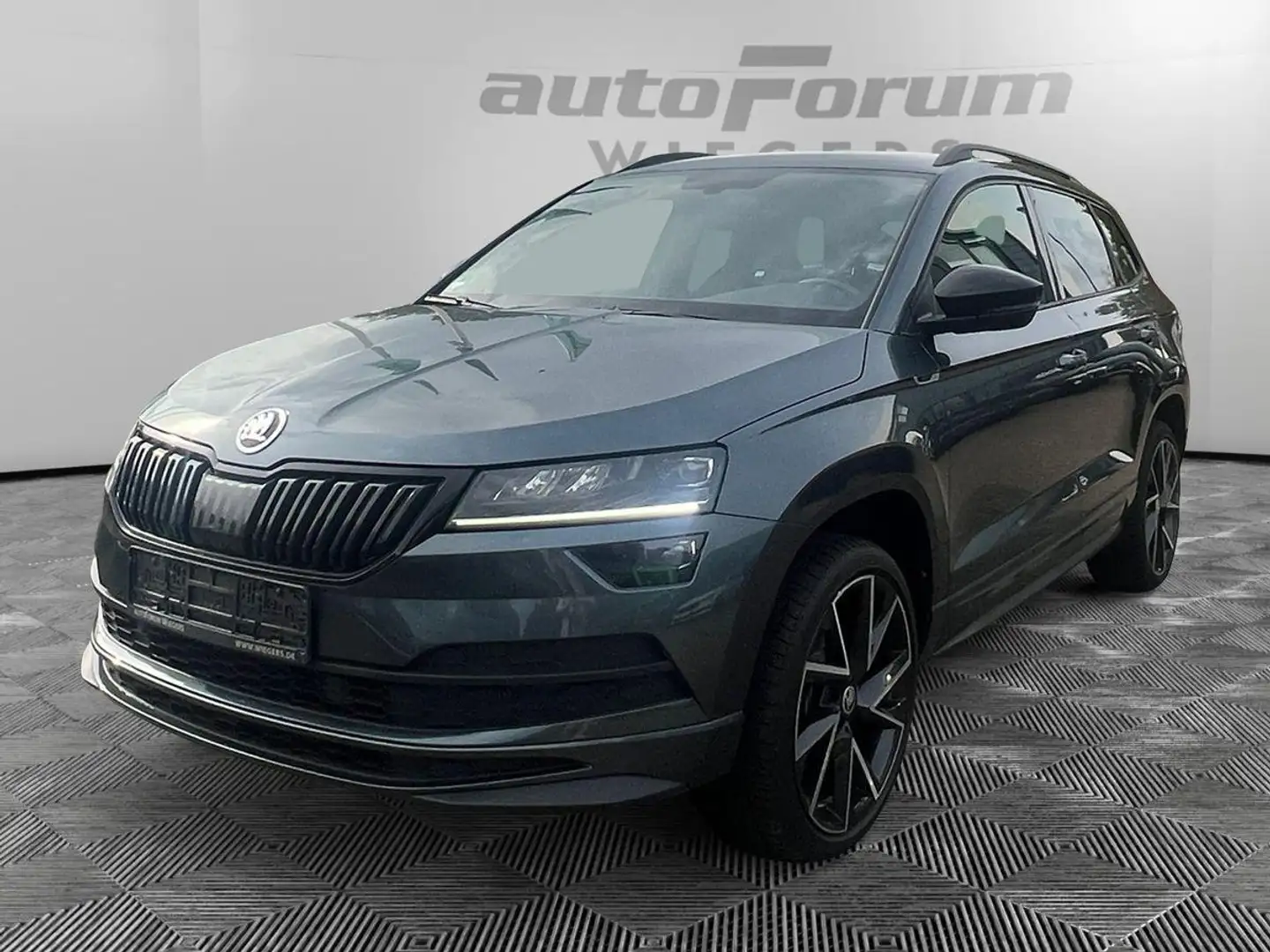 Skoda Karoq 1,5 TSI Sportline DSG+SHZ+PDC Grau - 2