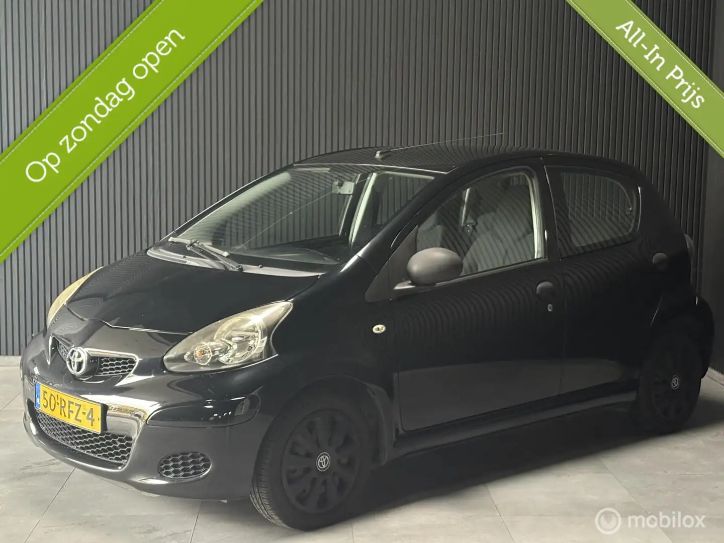 Toyota Aygo 1.0 | 2011 | Slechts 47.278 km | Airco | NAP Zwart - 1