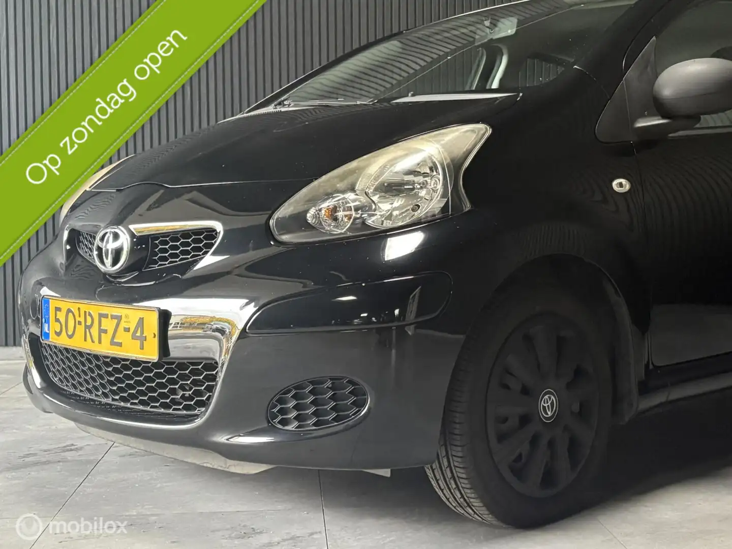 Toyota Aygo 1.0 | 2011 | Slechts 47.278 km | Airco | NAP Zwart - 2