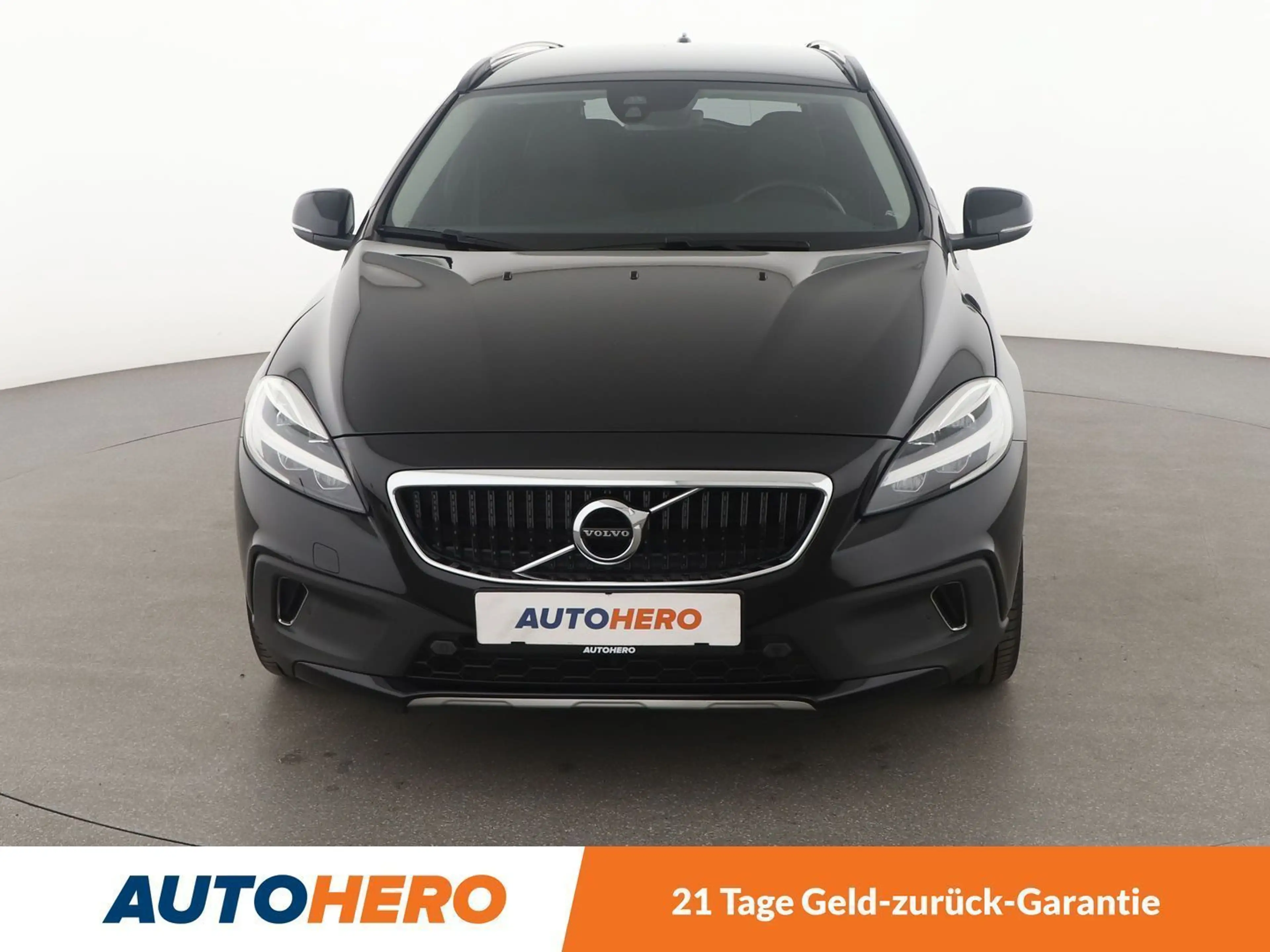 Volvo V40 Cross Country 2.0 D3 Plus*LED*NAVI*TEMPO*CAM*PDC*SHZ*KLIMA* — photo 9