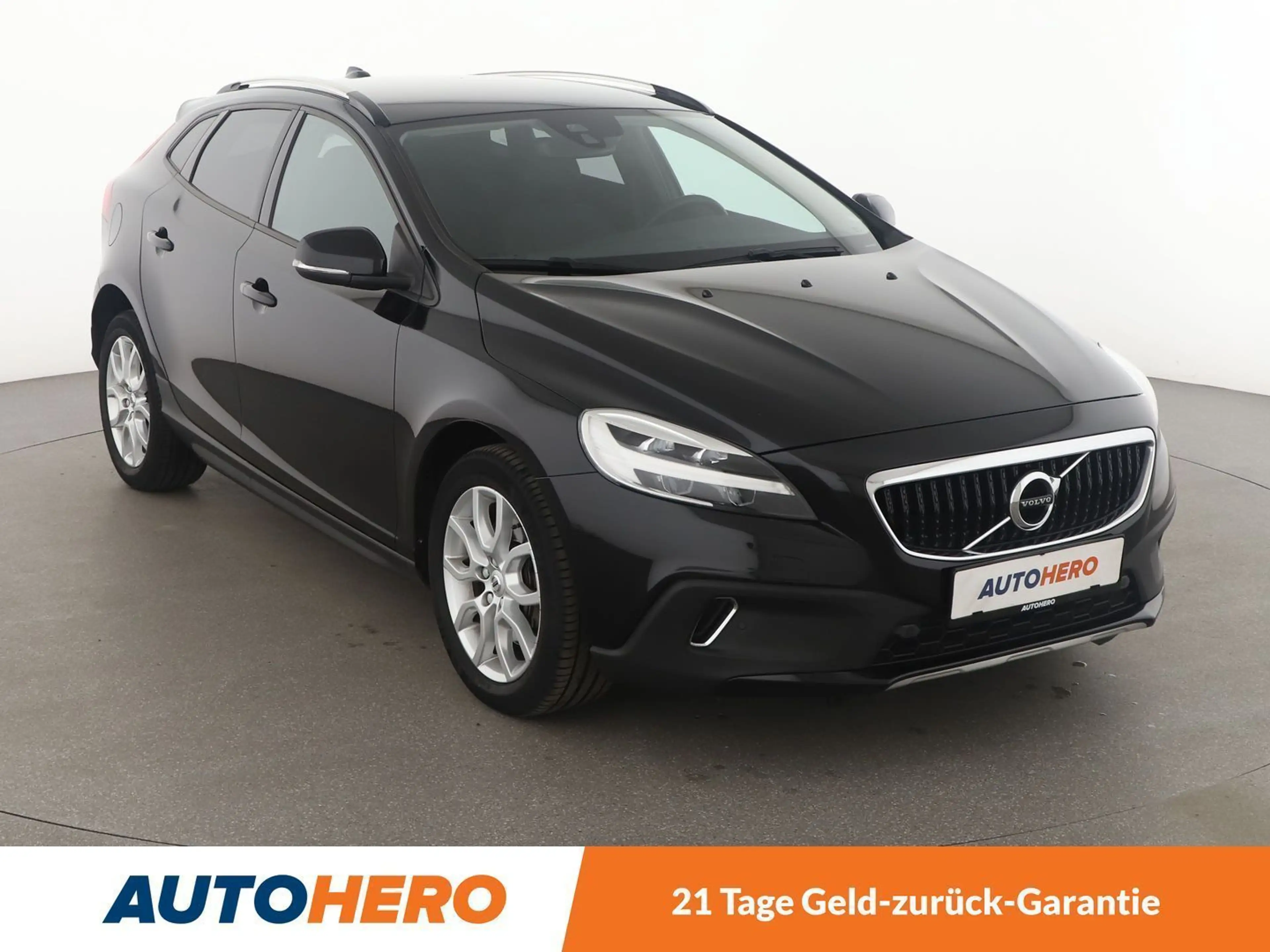 Volvo V40 Cross Country 2.0 D3 Plus*LED*NAVI*TEMPO*CAM*PDC*SHZ*KLIMA* — photo 8