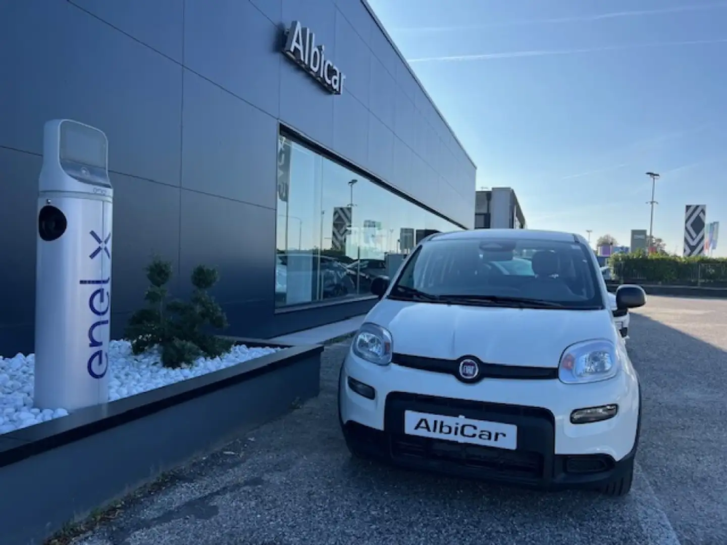 Fiat Panda 1.0 FireFly S&S Hybrid Pandina Weiß - 2