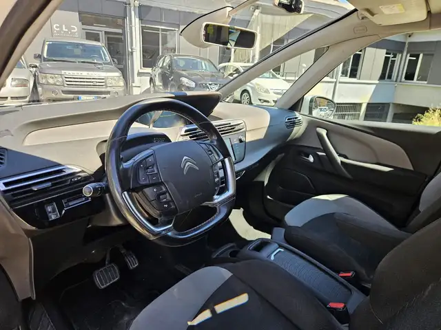 Citroen Grand C4 Picasso view 7