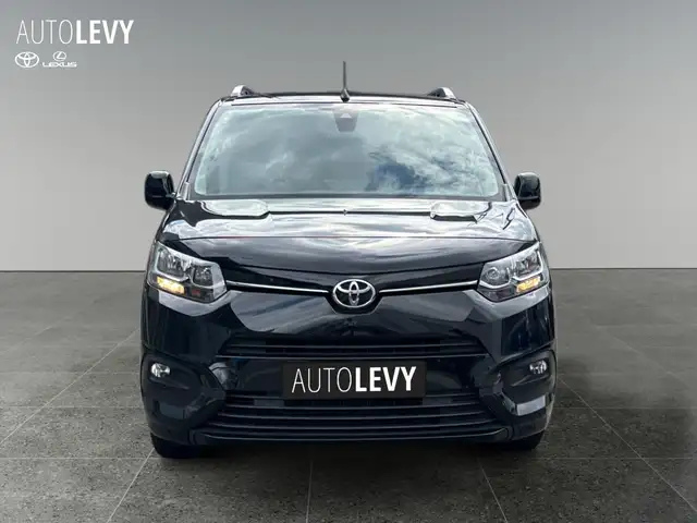 Toyota Proace City view 9